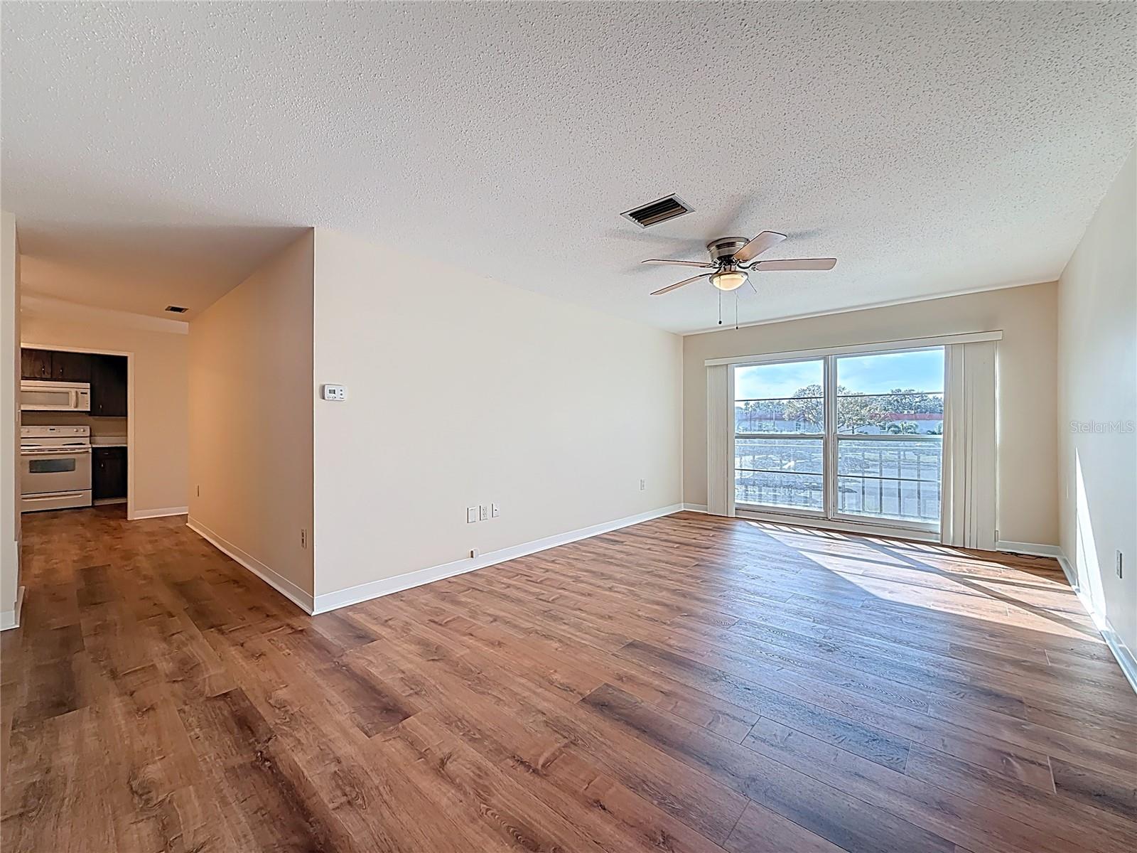 Image 14 of 45 For 2700 Bayshore Boulevard 1207