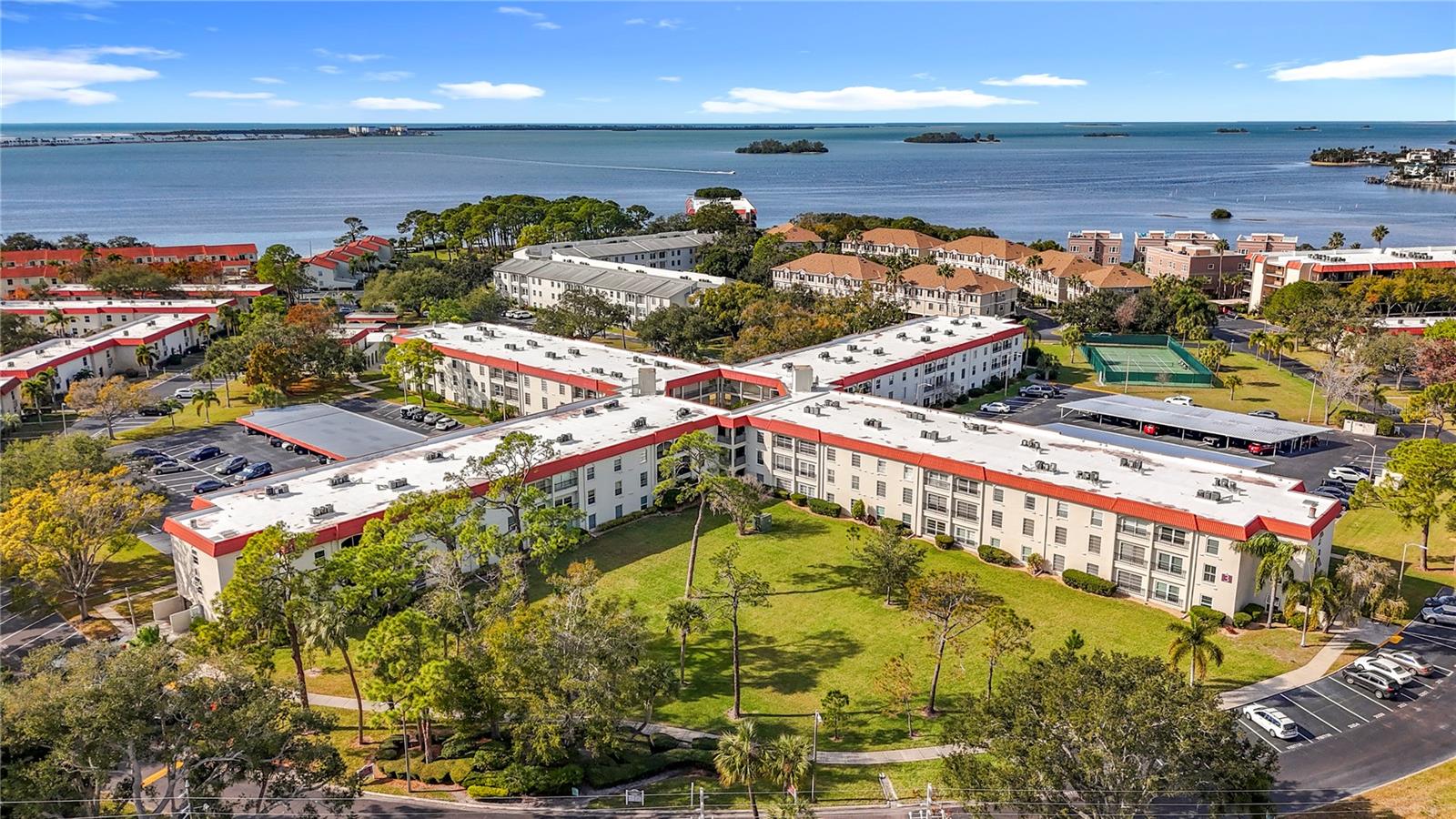 Image 34 of 45 For 2700 Bayshore Boulevard 1207