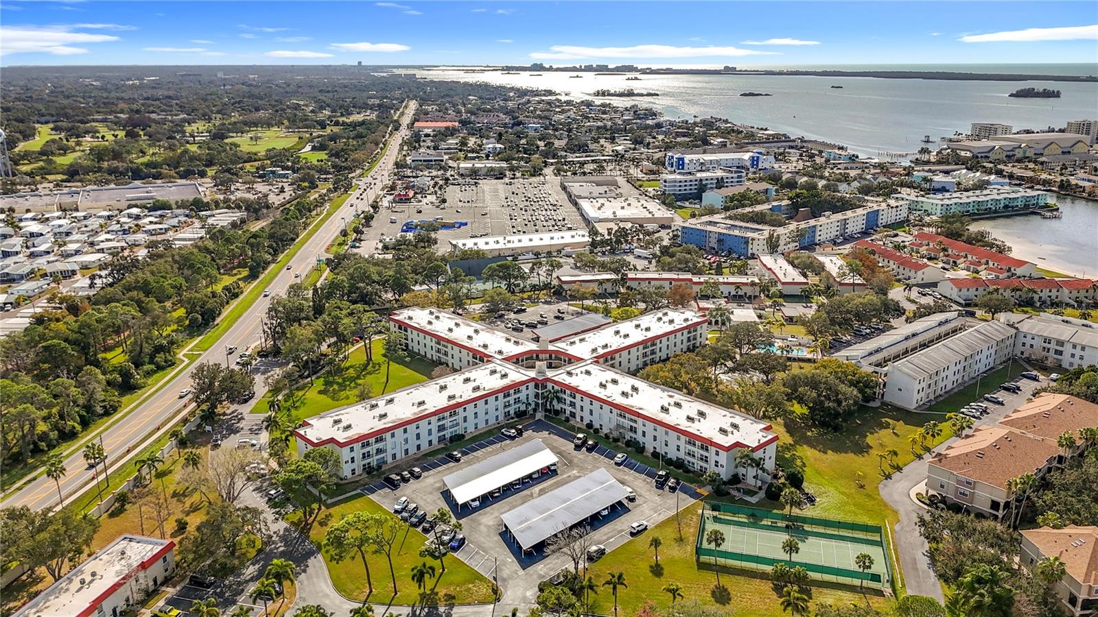 Image 38 of 45 For 2700 Bayshore Boulevard 1207