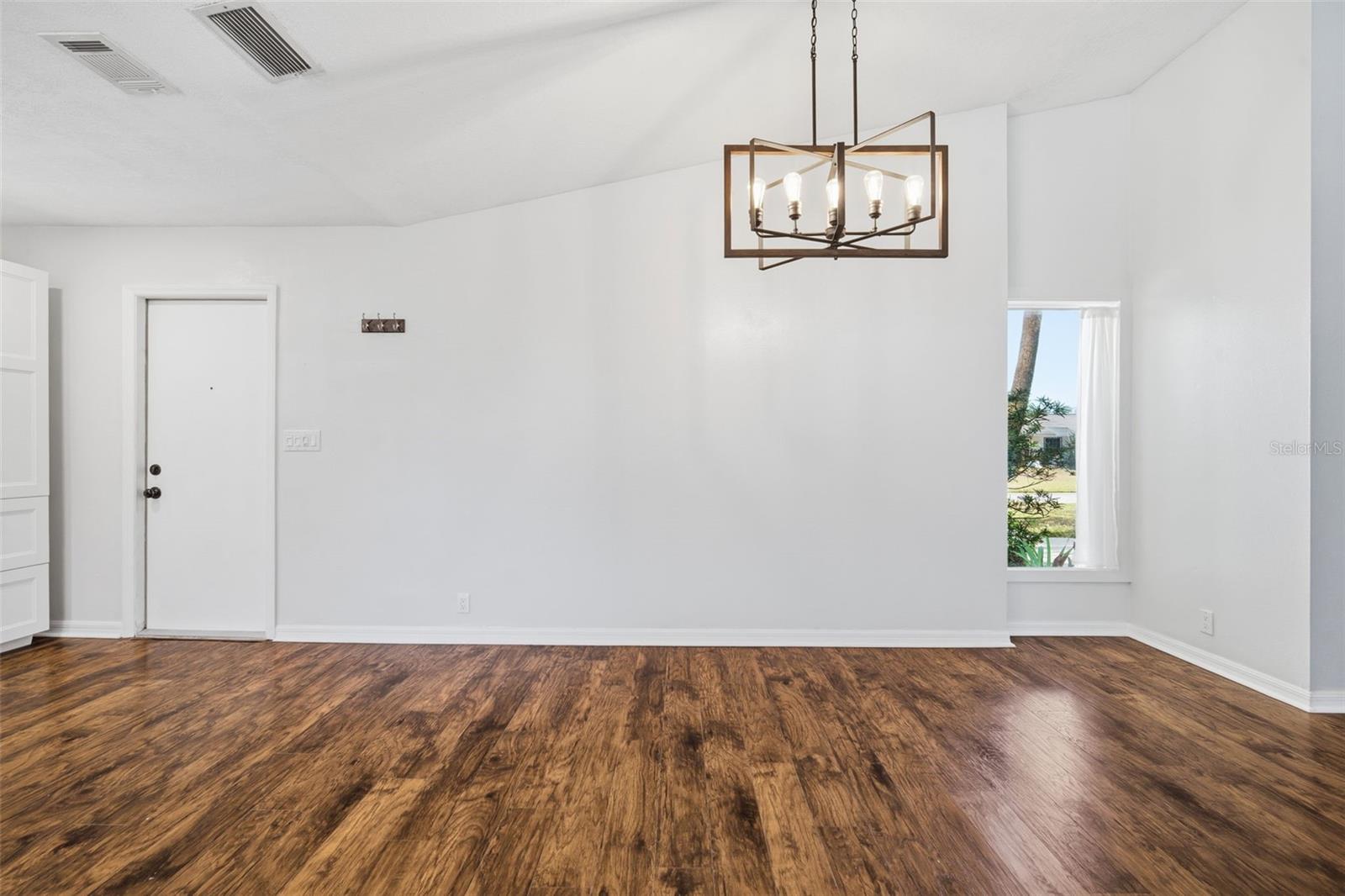 Image 12 of 75 For 5103 Fernbrook Lane