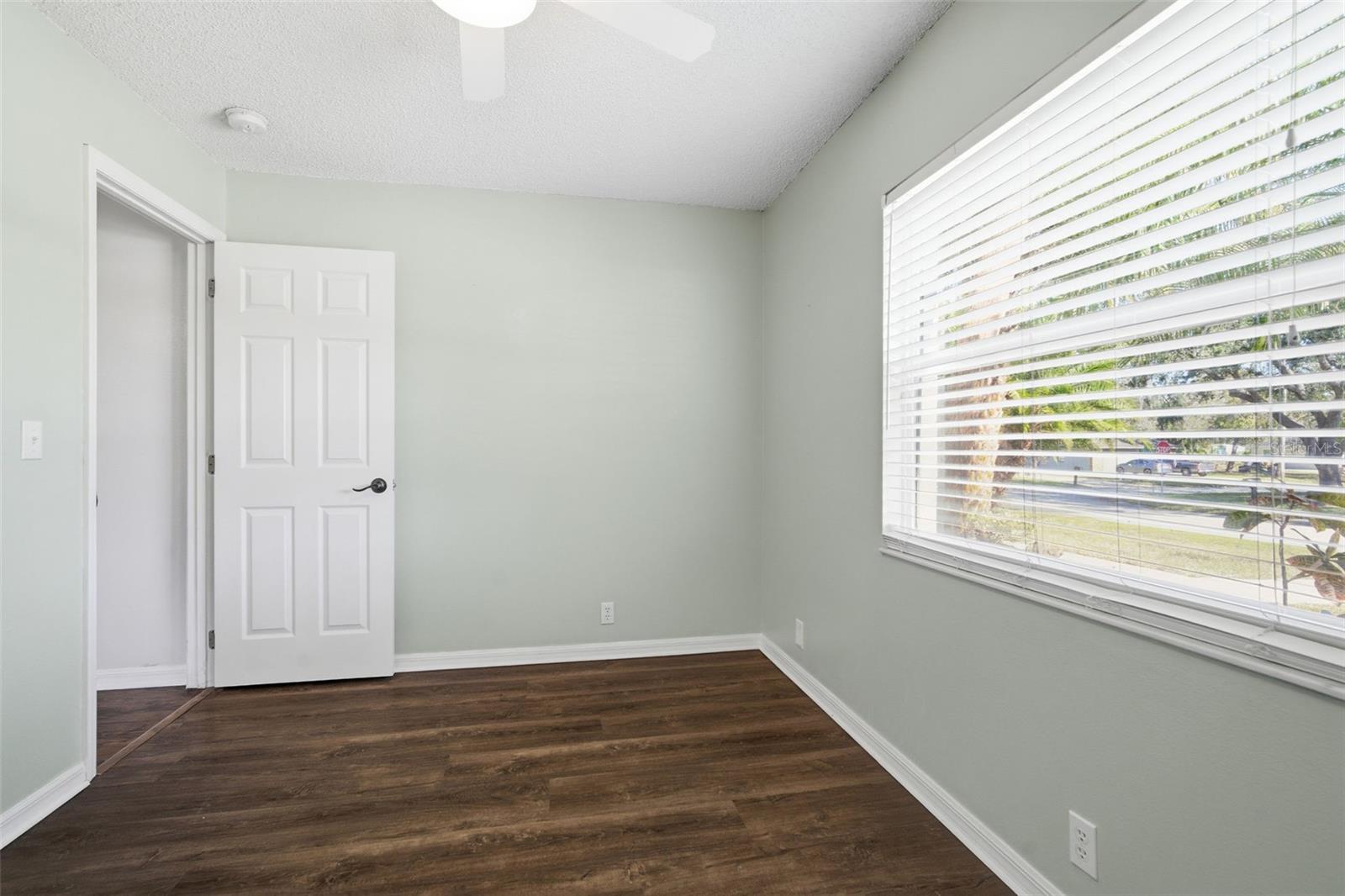 Image 18 of 75 For 5103 Fernbrook Lane