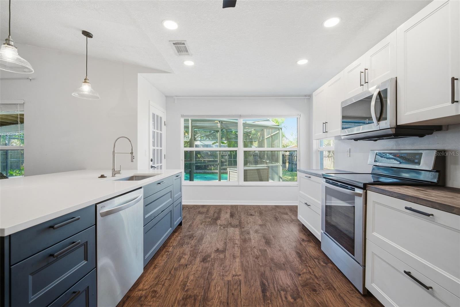 Image 32 of 75 For 5103 Fernbrook Lane