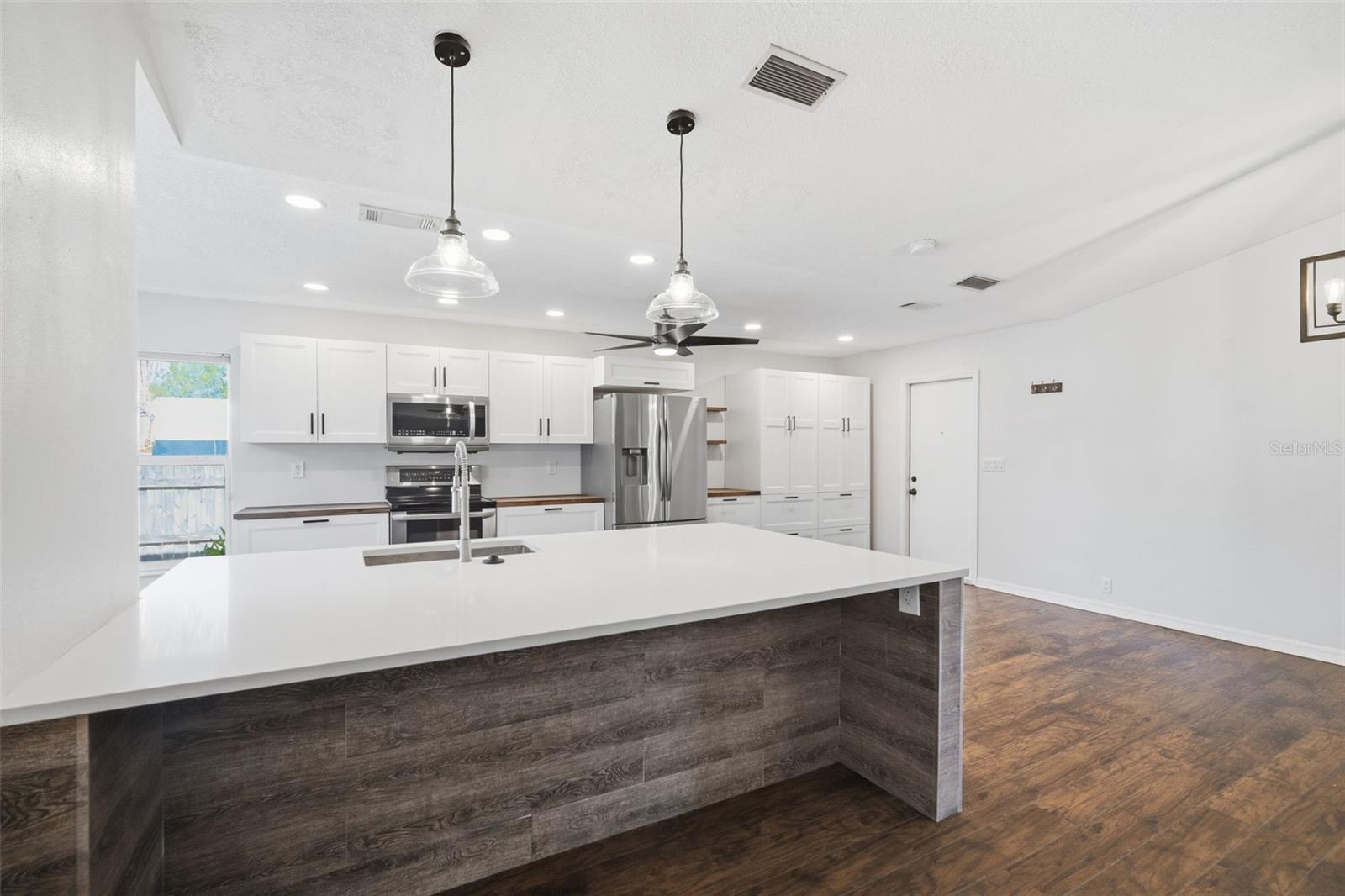 Image 39 of 75 For 5103 Fernbrook Lane