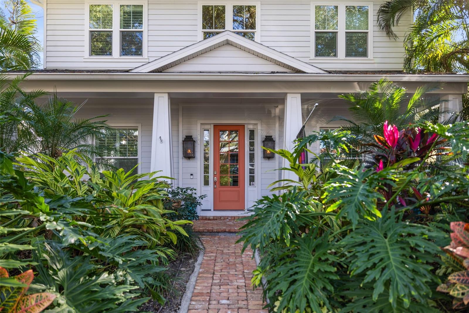 Image 2 of 75 For 158 21st Avenue N