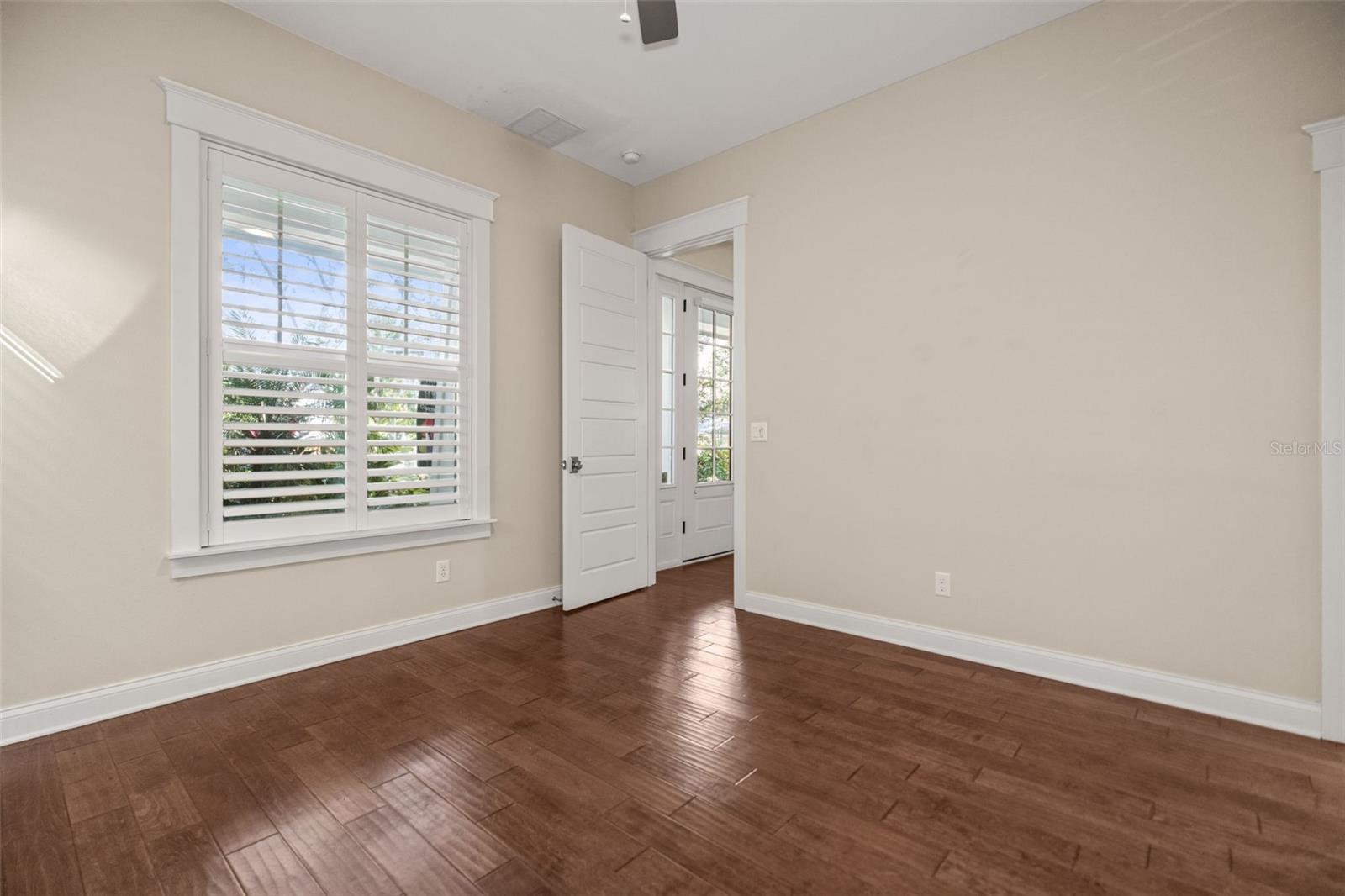 Image 26 of 75 For 158 21st Avenue N