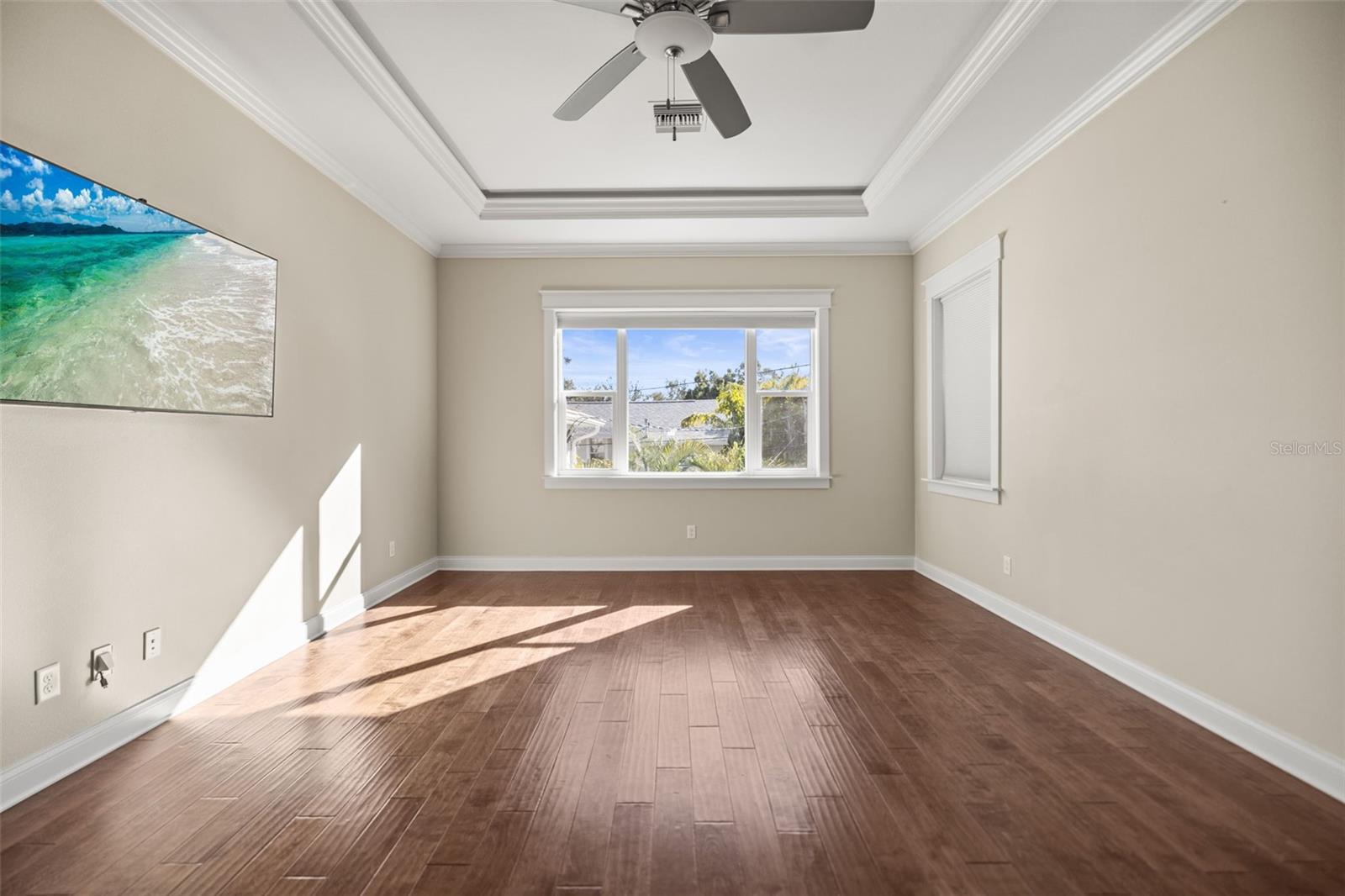 Image 35 of 75 For 158 21st Avenue N