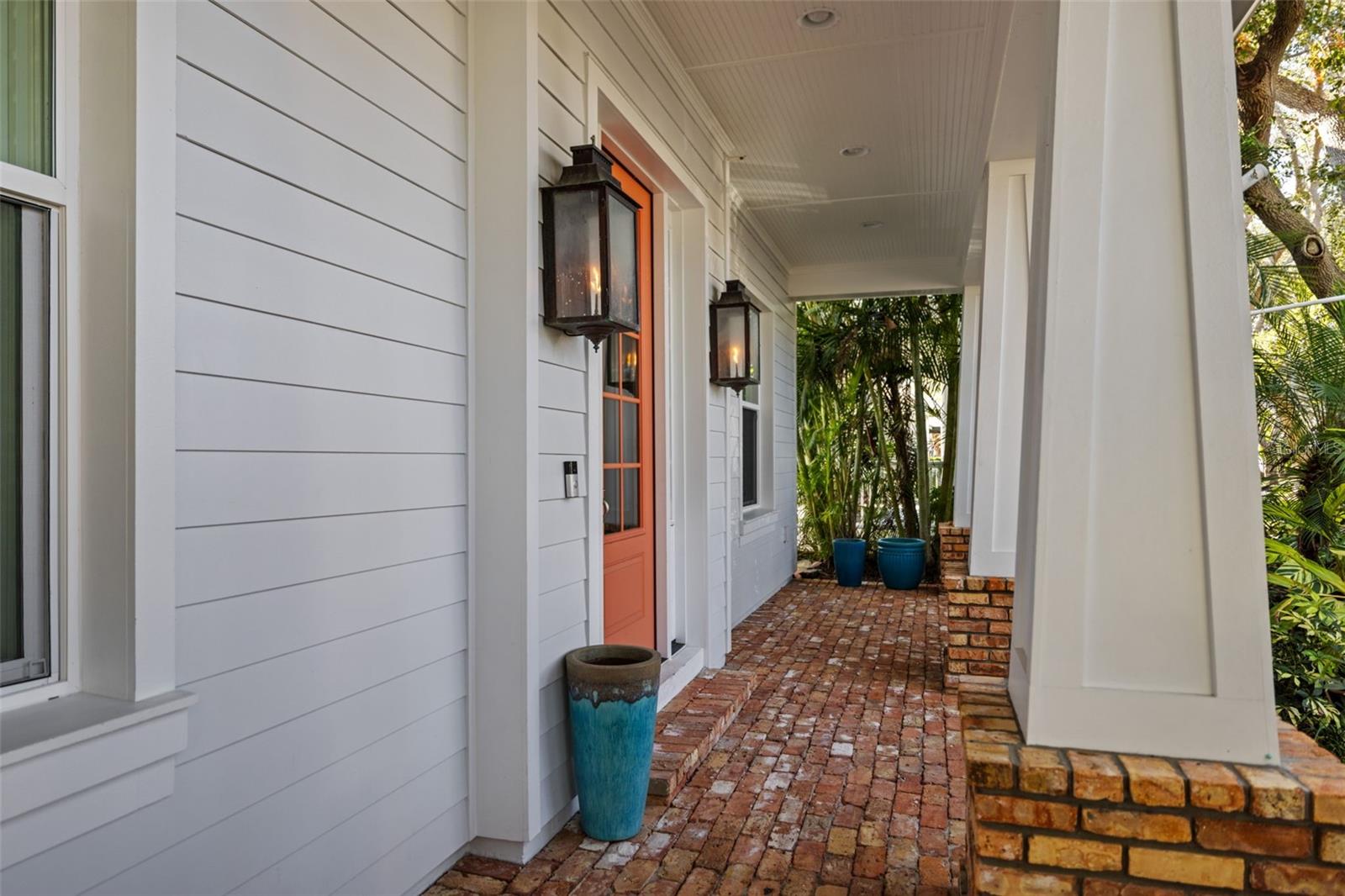 Image 4 of 75 For 158 21st Avenue N