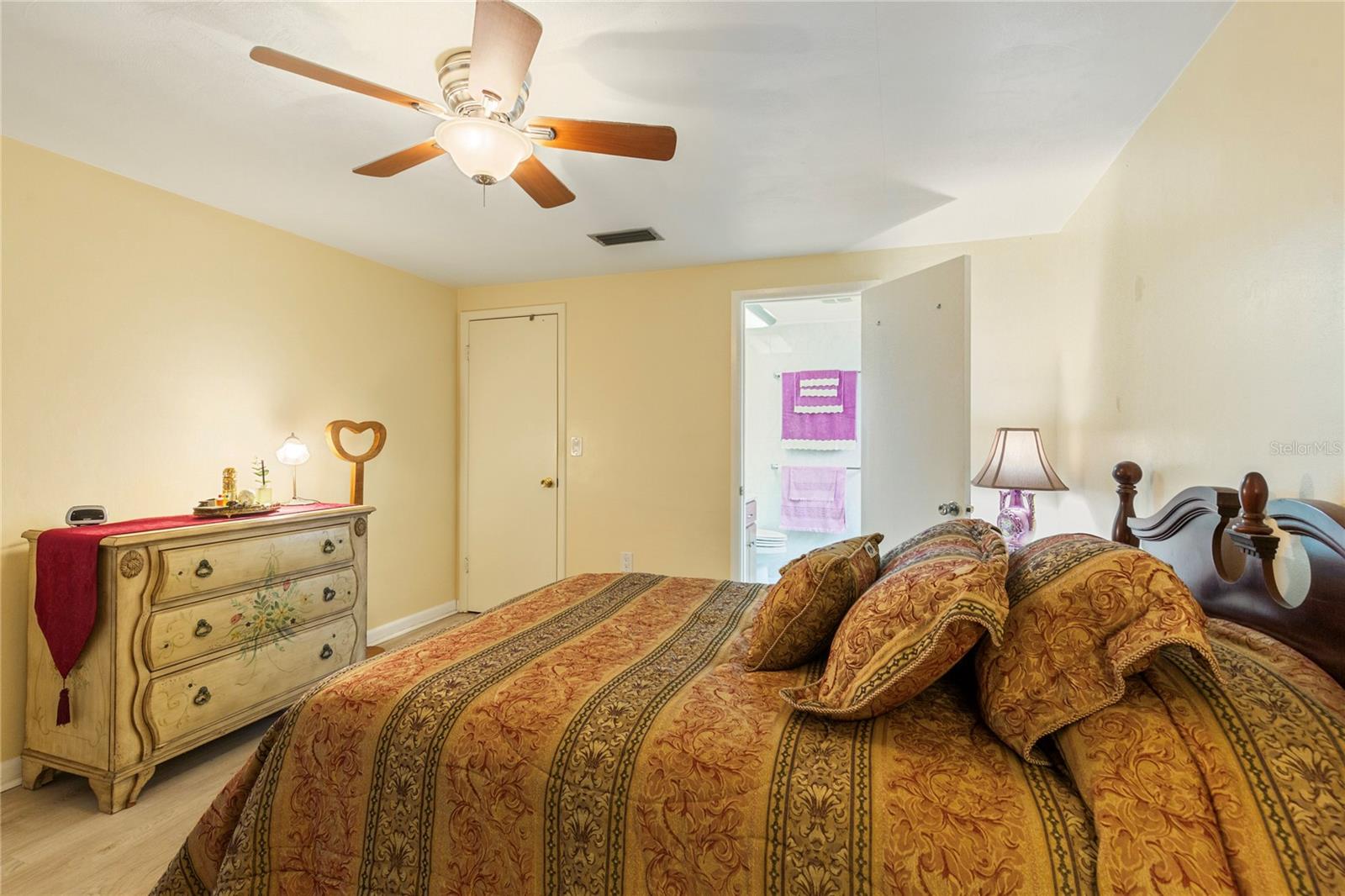 Image 19 of 28 For 3228 Rock Valley Drive