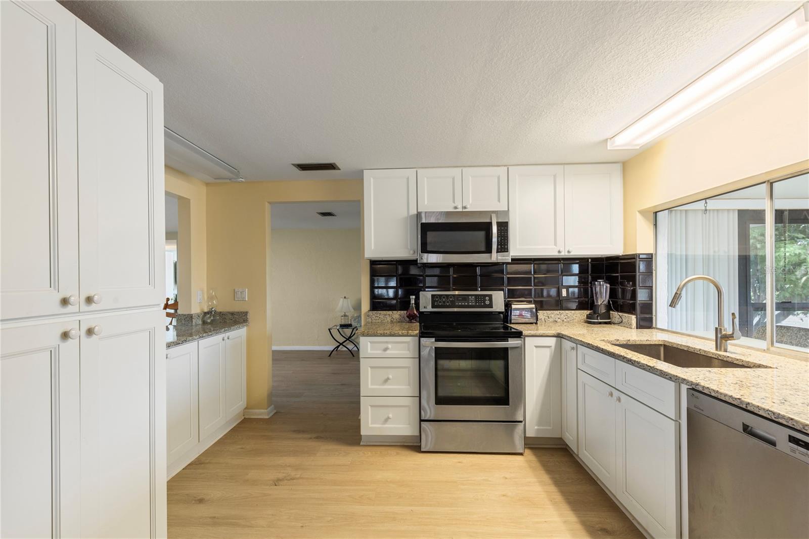 Image 8 of 28 For 3228 Rock Valley Drive