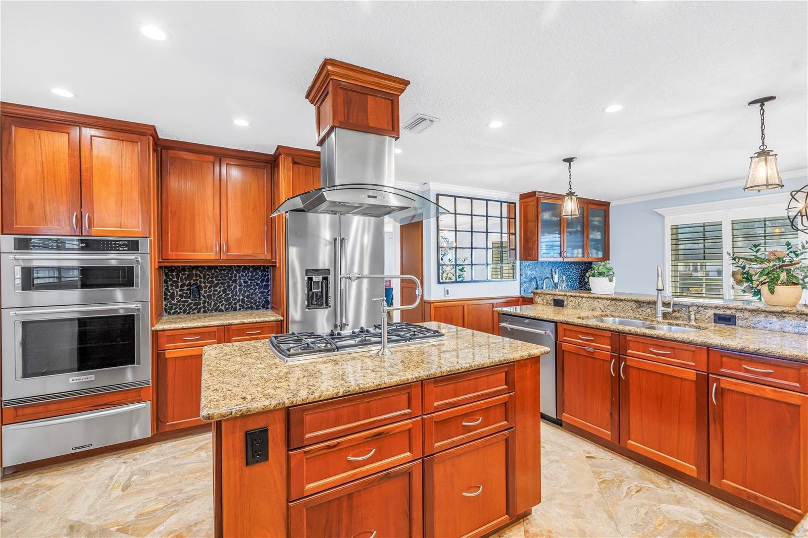 Image 7 of 30 For 4880 Dover Street Ne