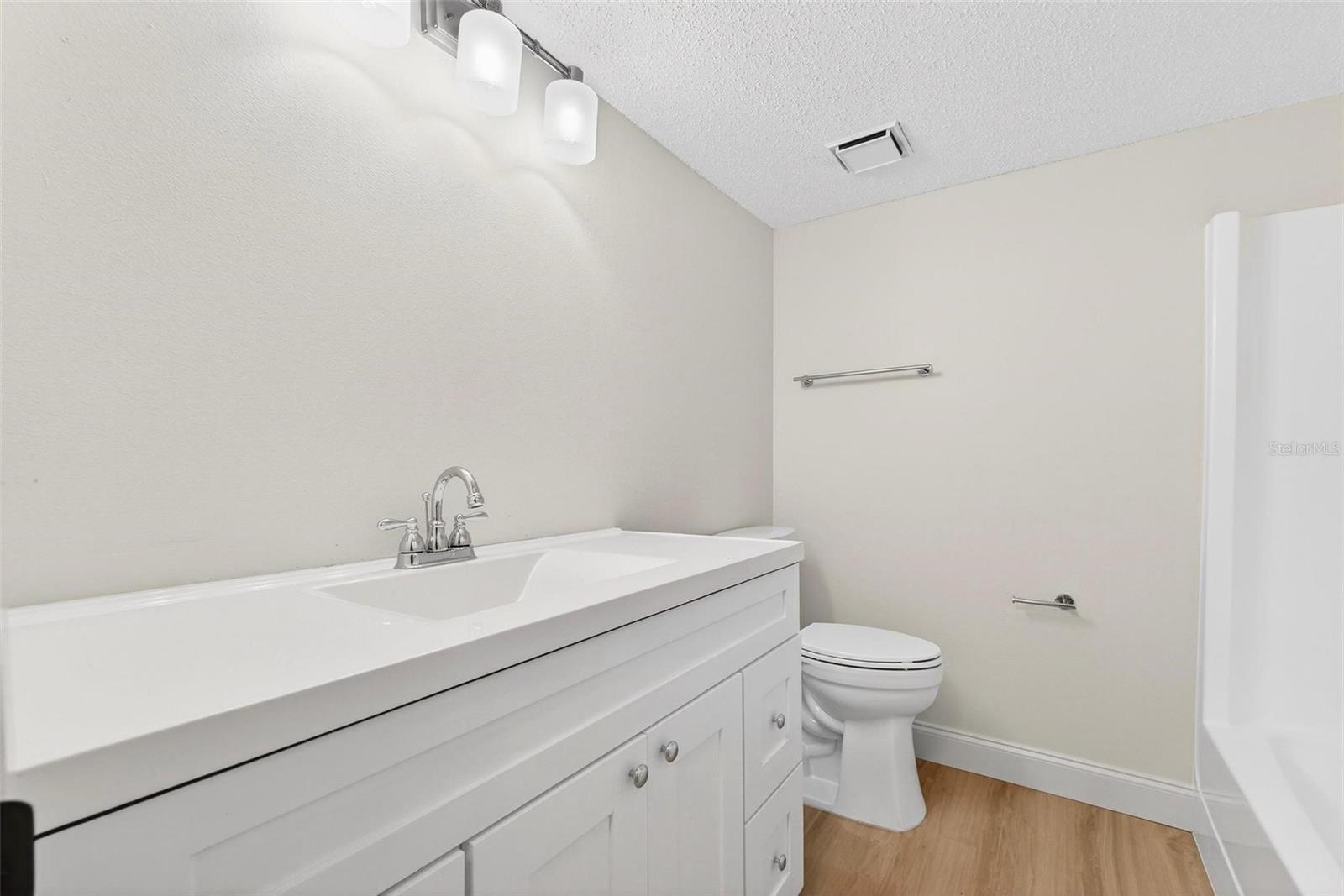 Image 10 of 16 For 2302 Manhattan Avenue 317