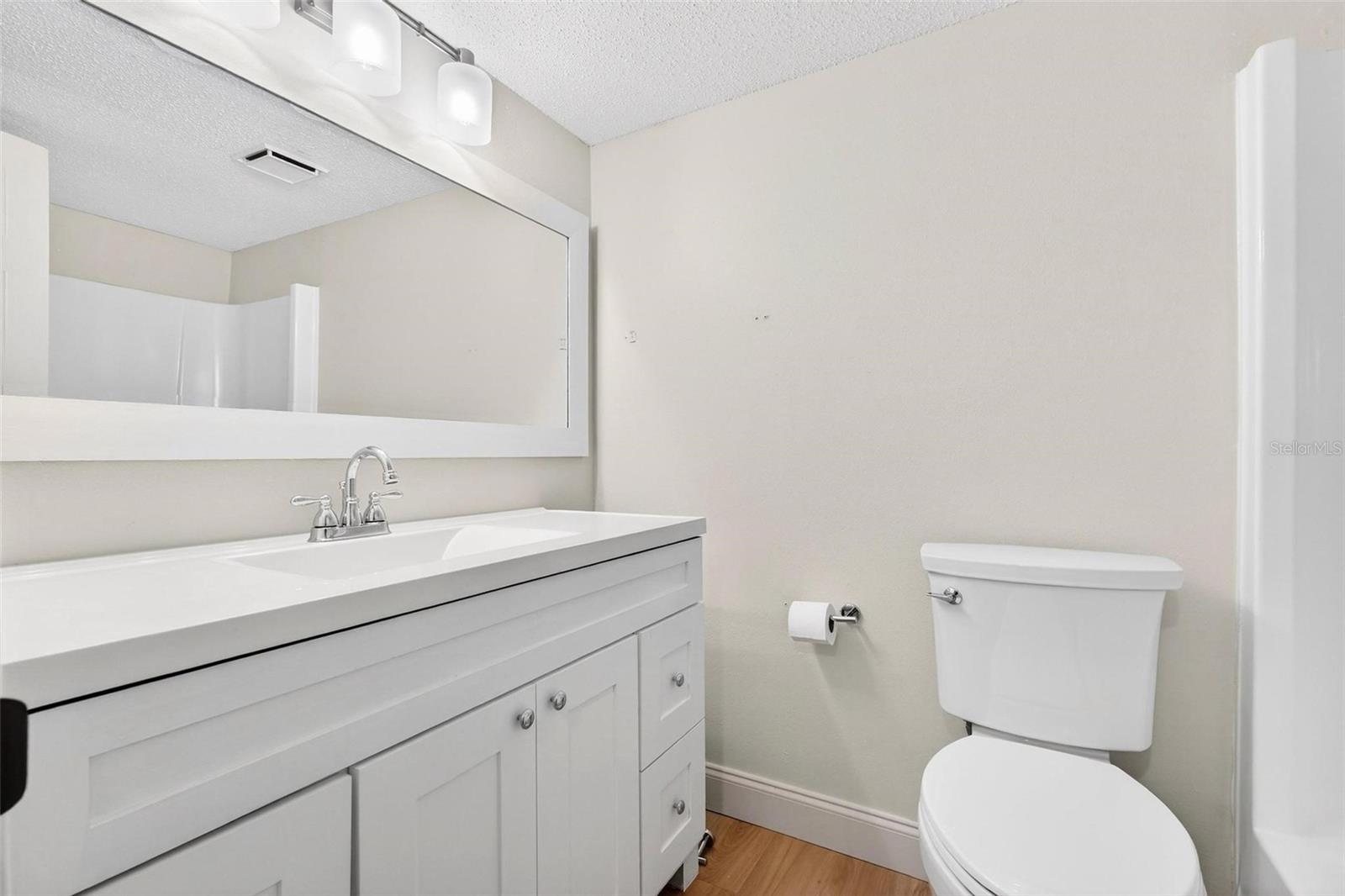 Image 13 of 16 For 2302 Manhattan Avenue 317