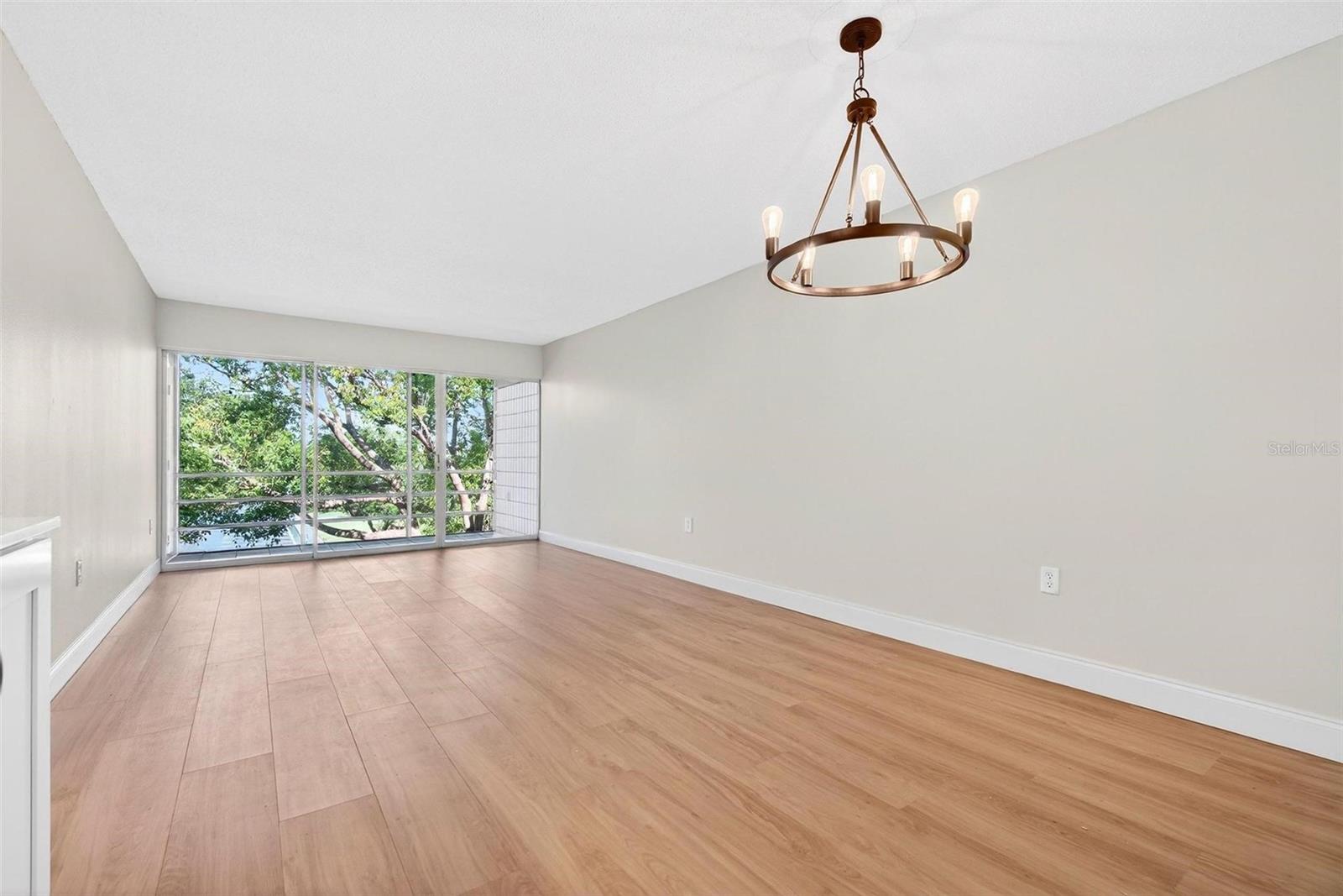 Image 4 of 16 For 2302 Manhattan Avenue 317