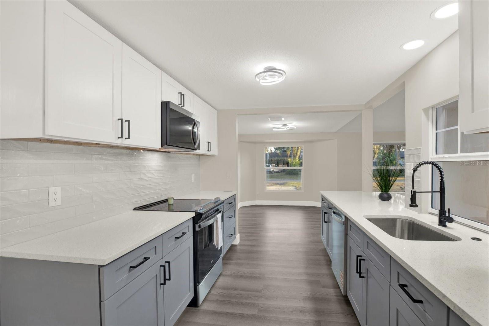 Image 10 of 35 For 18803 Tracer Drive