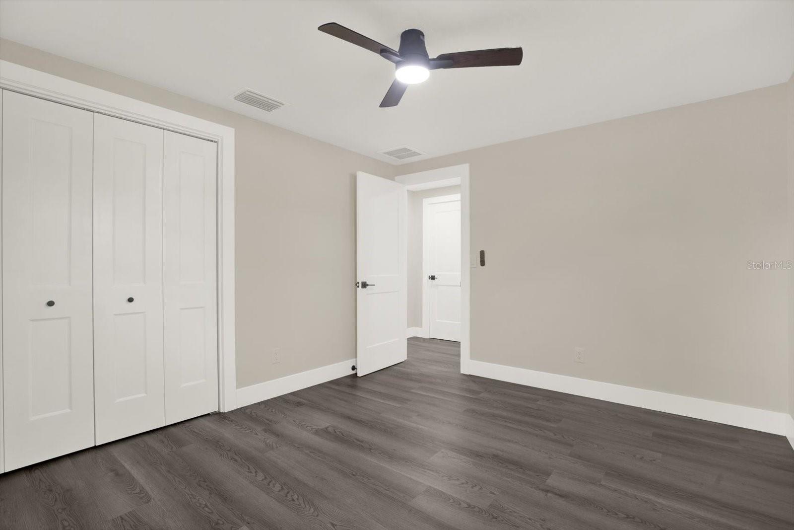 Image 22 of 35 For 18803 Tracer Drive