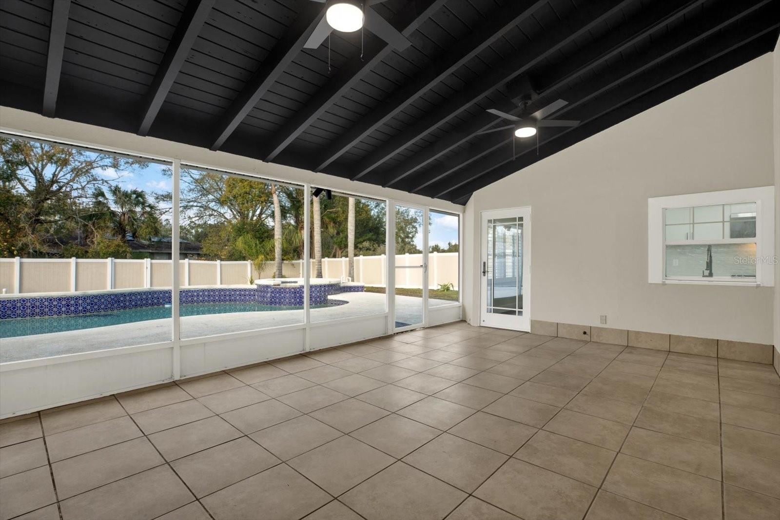 Image 26 of 35 For 18803 Tracer Drive