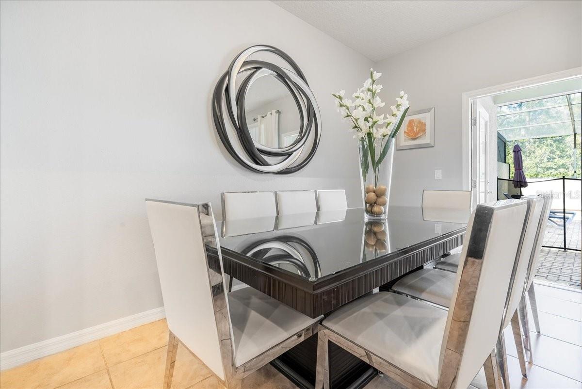 Image 12 of 33 For 8839 Geneve Court