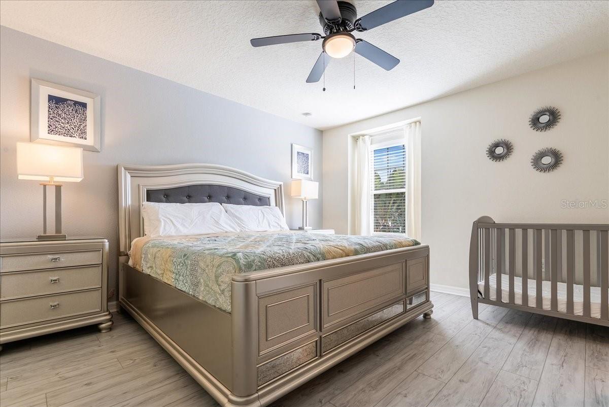 Image 19 of 33 For 8839 Geneve Court