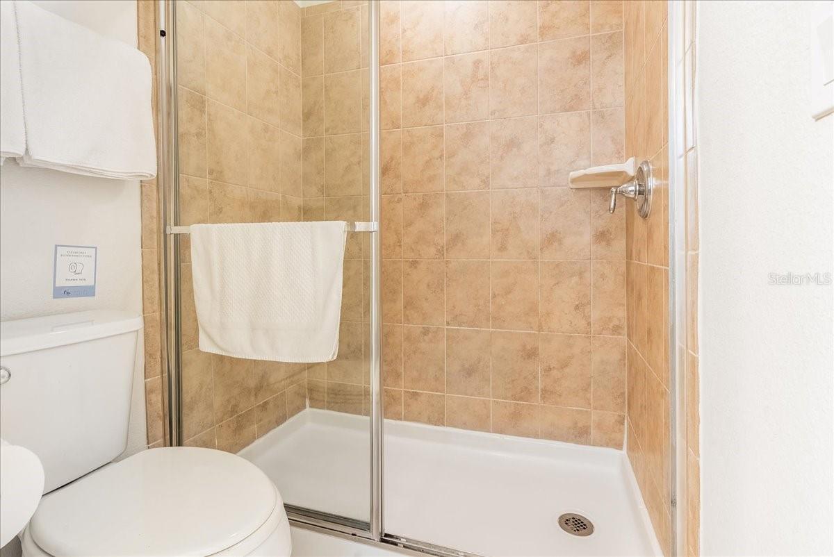 Image 24 of 33 For 8839 Geneve Court