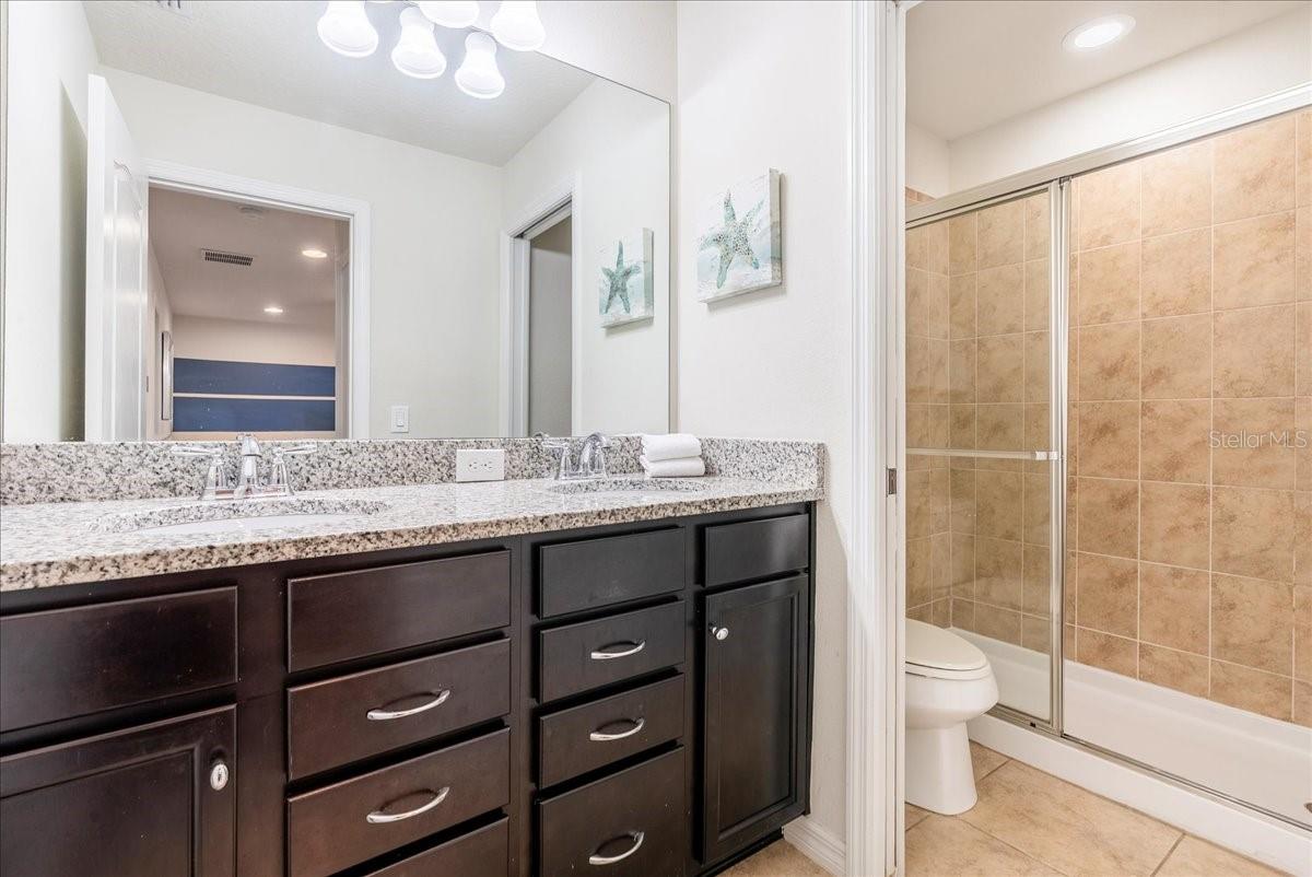 Image 25 of 33 For 8839 Geneve Court