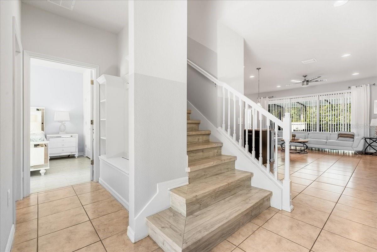 Image 4 of 33 For 8839 Geneve Court