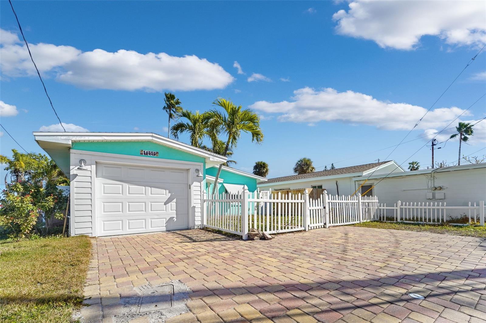 Image 4 of 28 For 14555 Bayshore Drive