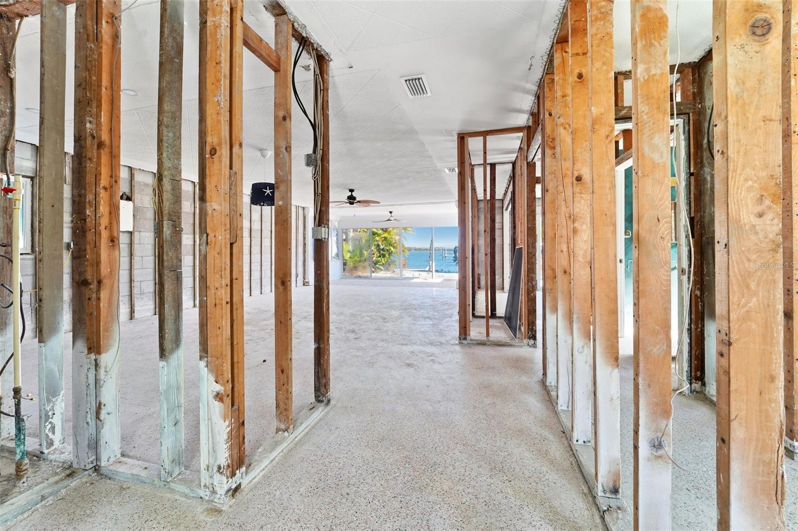 Image 9 of 28 For 14555 Bayshore Drive