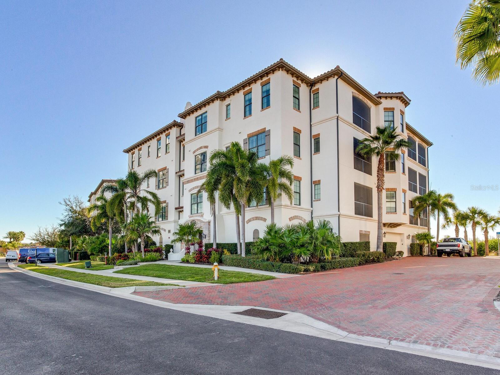 Image 61 of 88 For 5707 Yeats Manor Drive 201