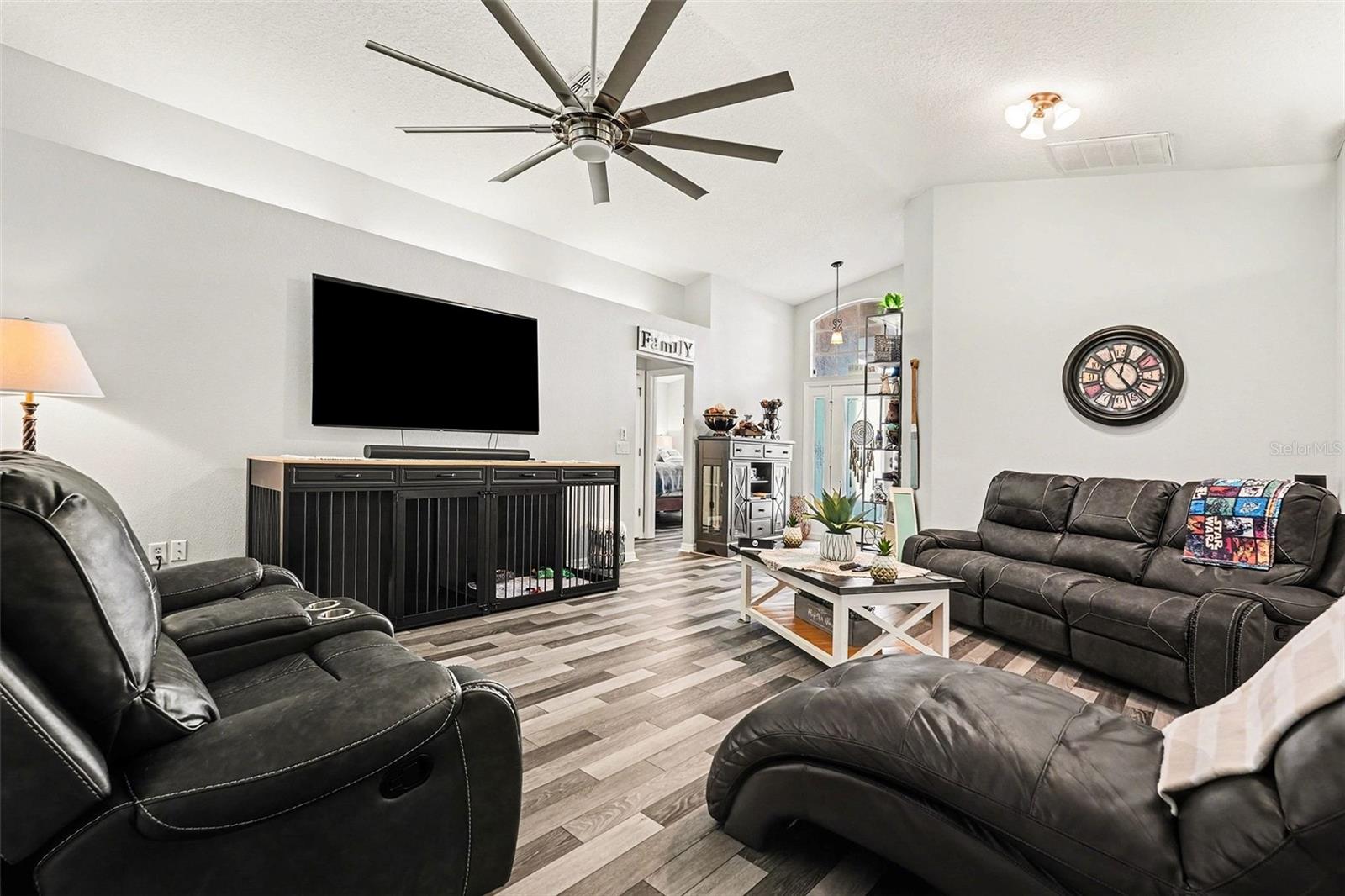 Image 10 of 30 For 11428 Dorian Court