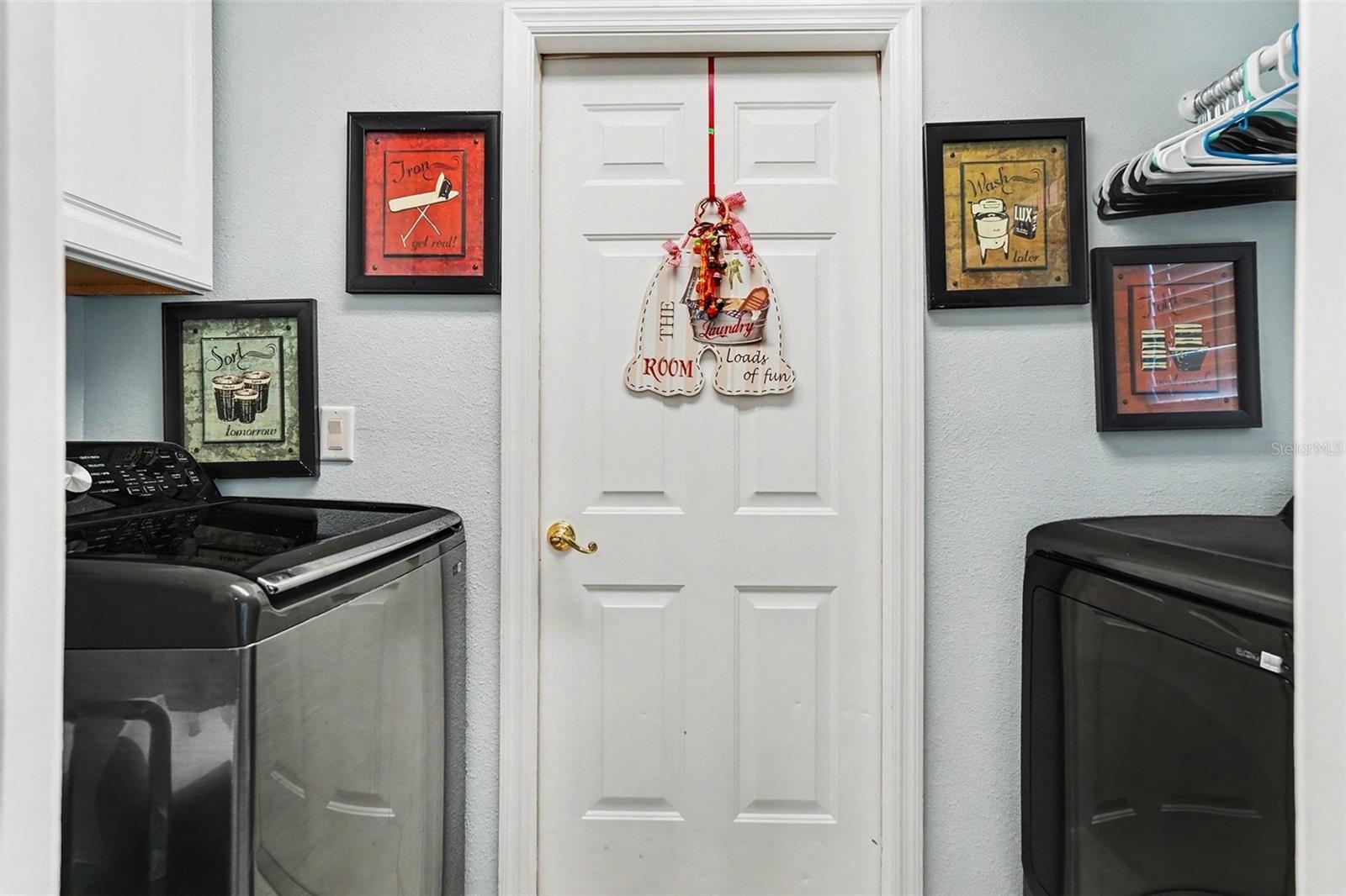 Image 17 of 30 For 11428 Dorian Court