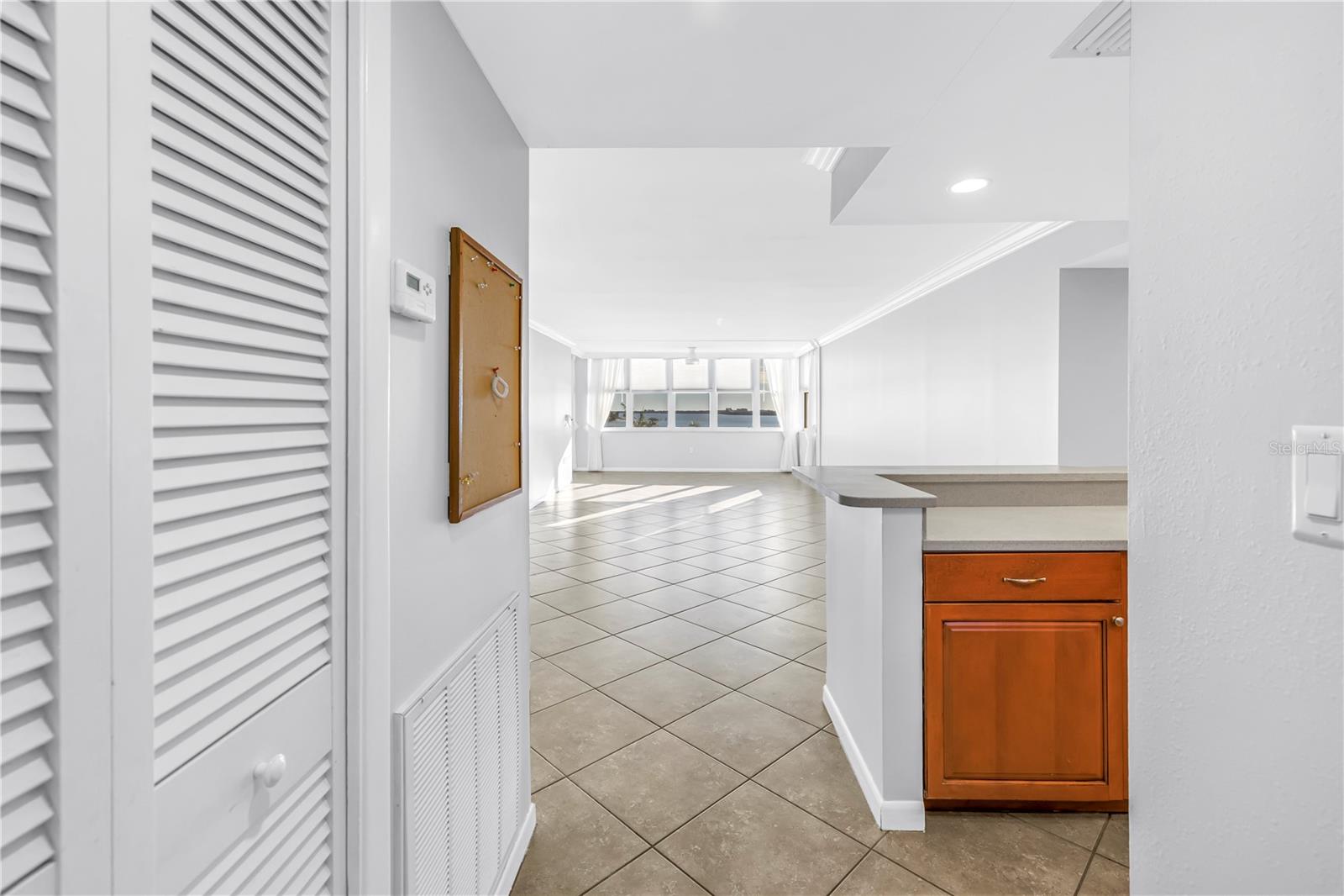 Image 10 of 66 For 5108 Brittany Drive S 405