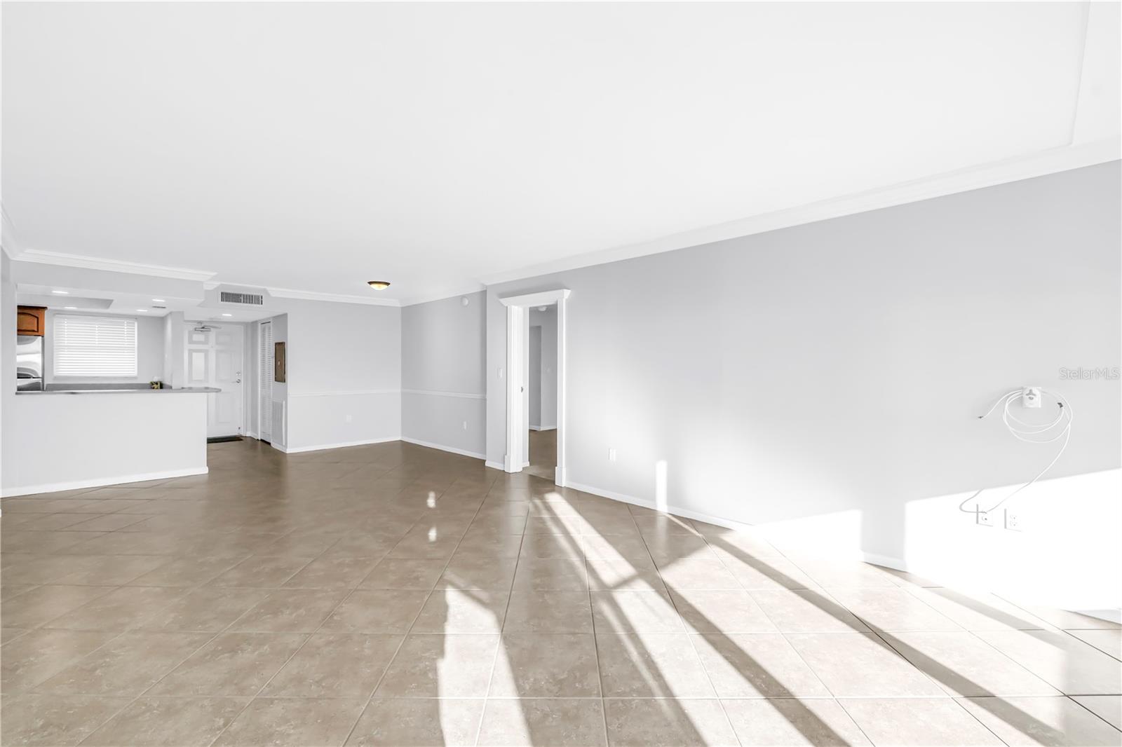 Image 16 of 66 For 5108 Brittany Drive S 405