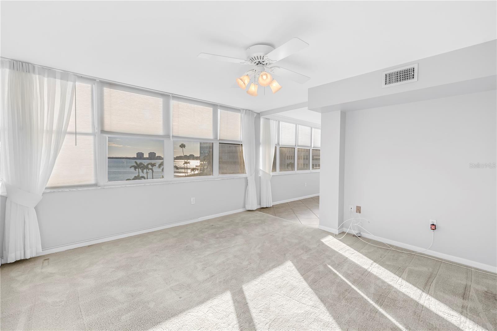 Image 21 of 66 For 5108 Brittany Drive S 405