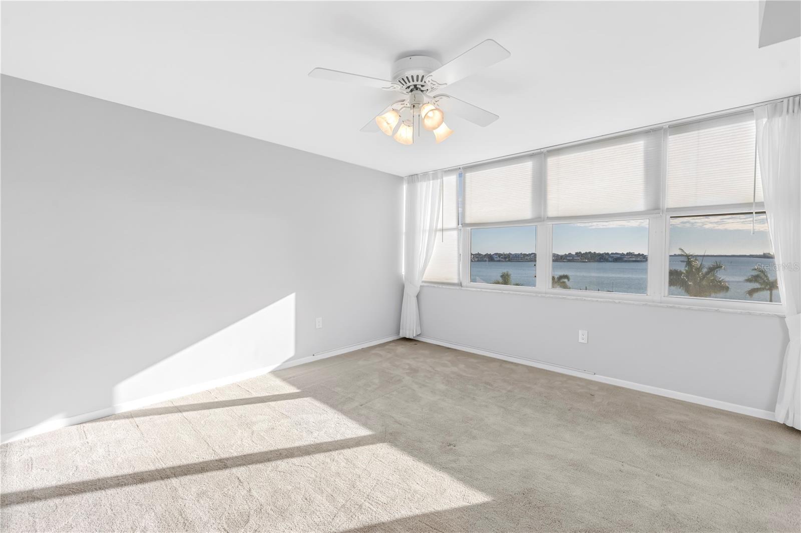 Image 22 of 66 For 5108 Brittany Drive S 405