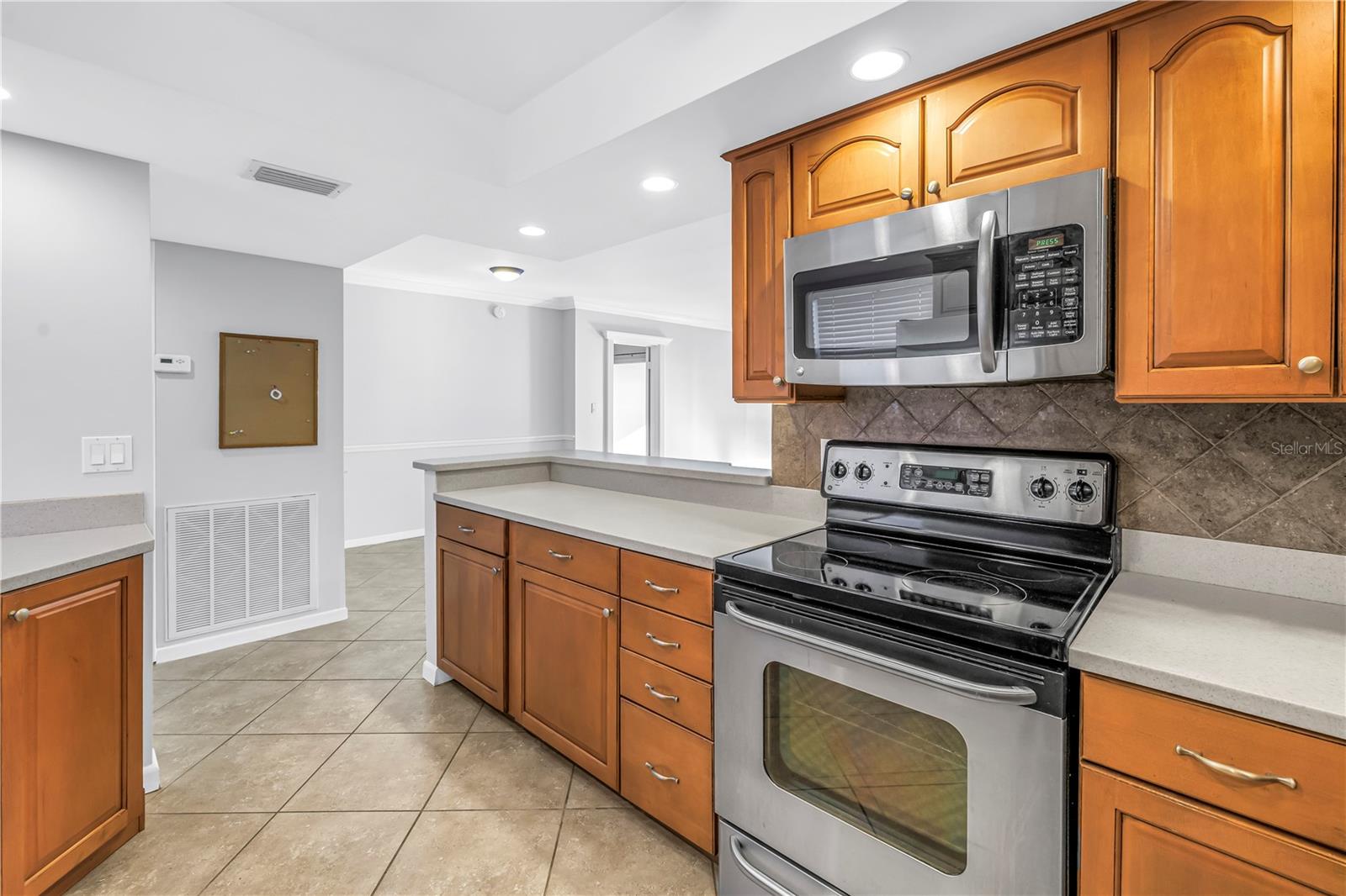 Image 6 of 66 For 5108 Brittany Drive S 405