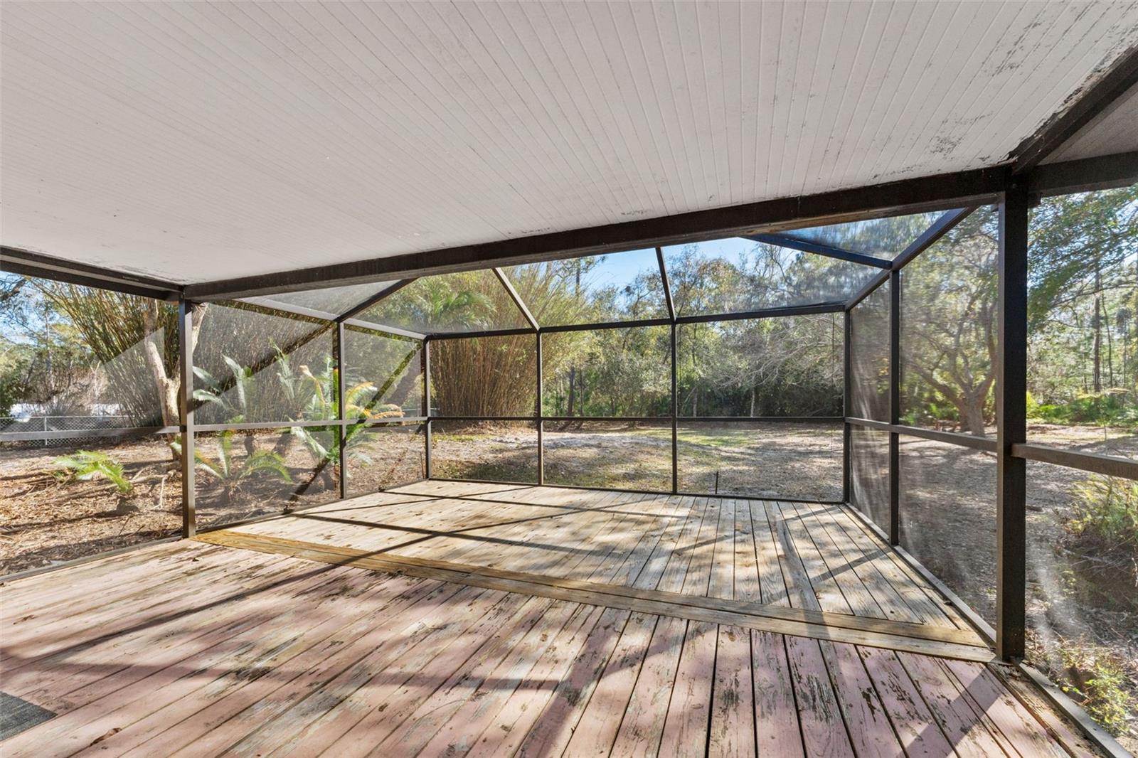 Image 21 of 26 For 27814 Quail View Lane