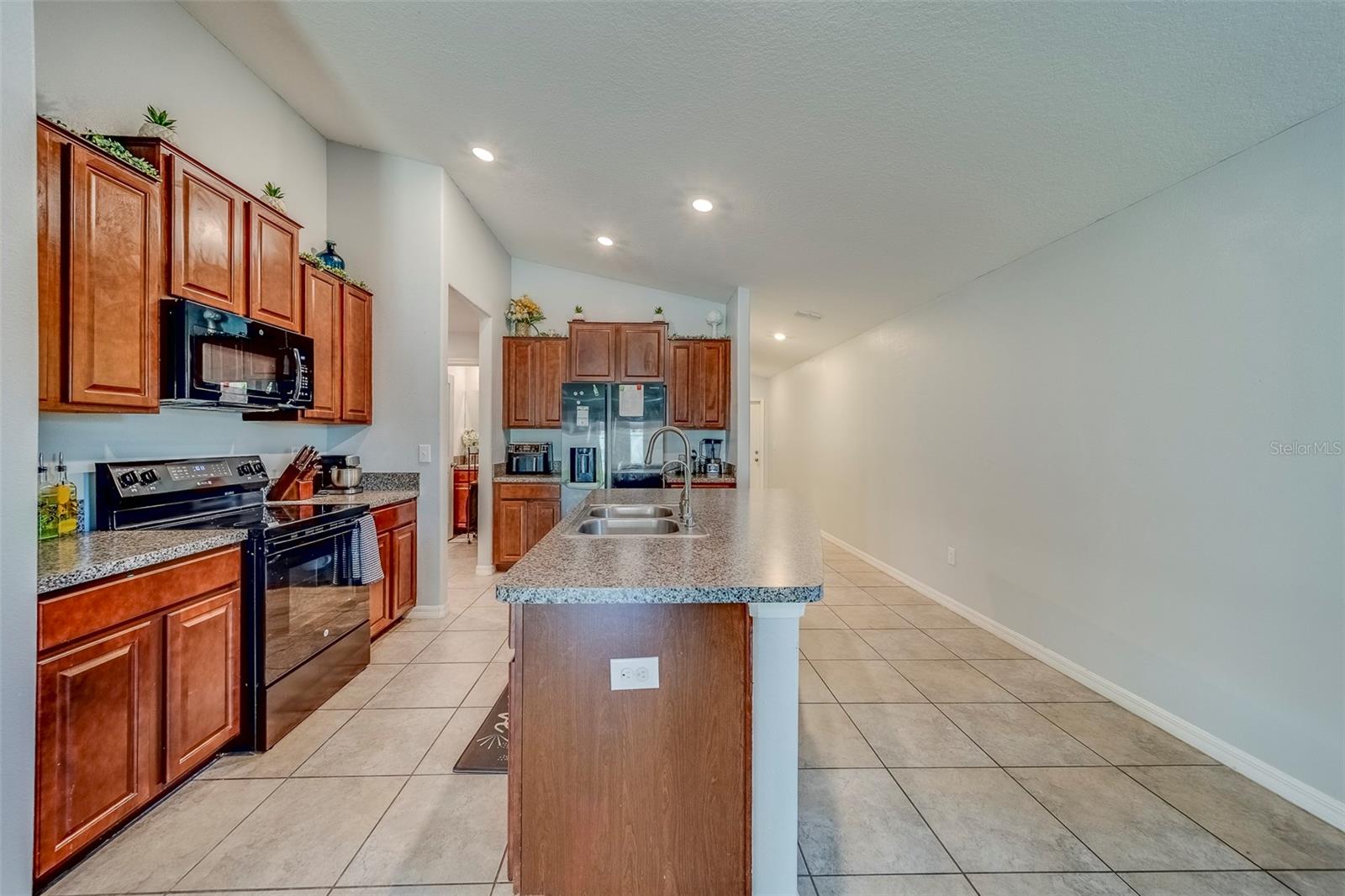 Image 15 of 61 For 10222 Cool Waterlily Avenue