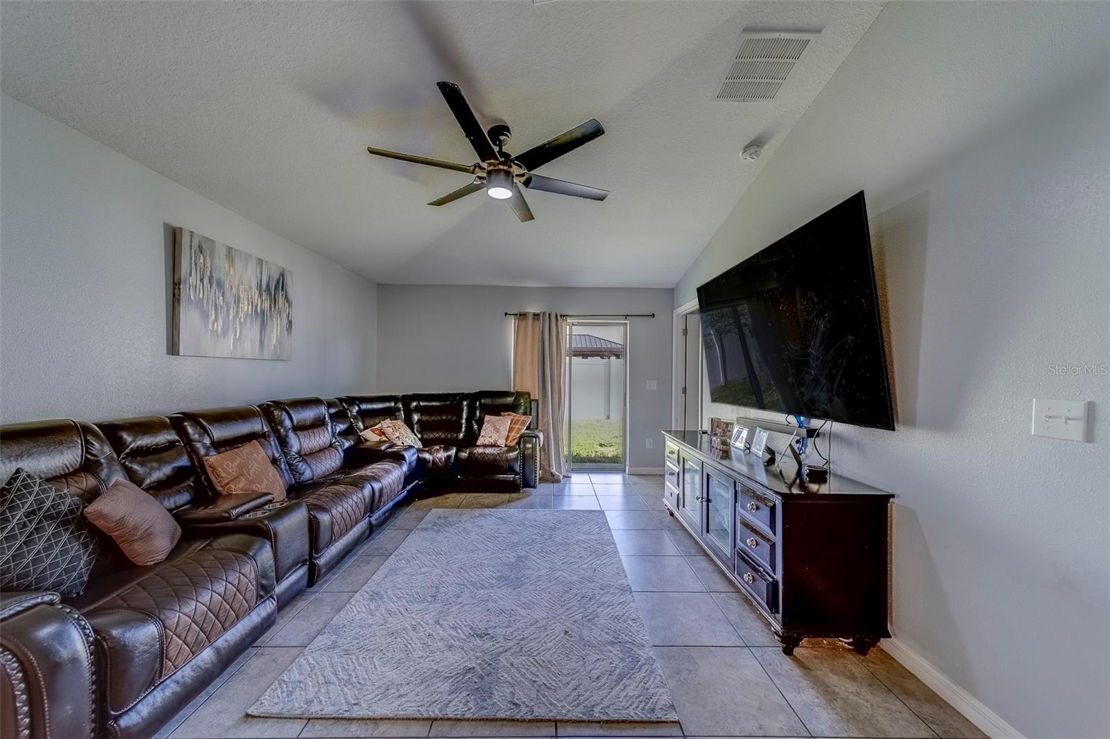 Image 19 of 61 For 10222 Cool Waterlily Avenue