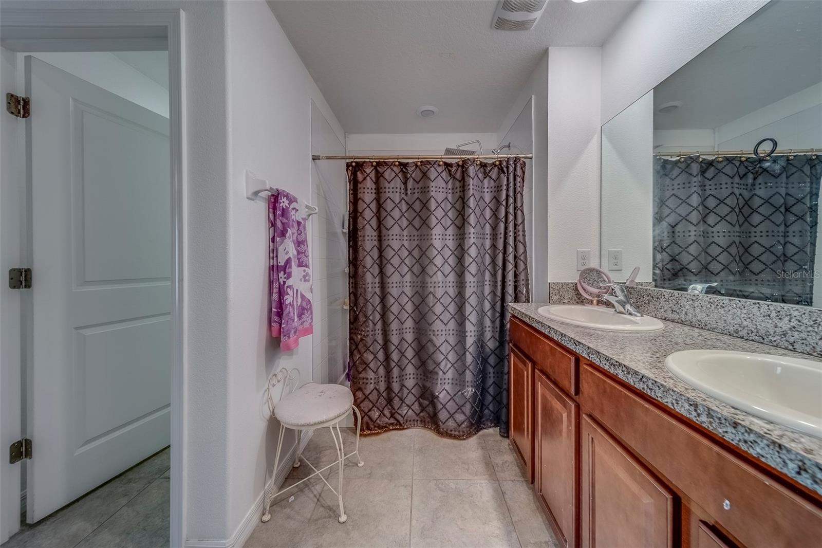 Image 32 of 61 For 10222 Cool Waterlily Avenue