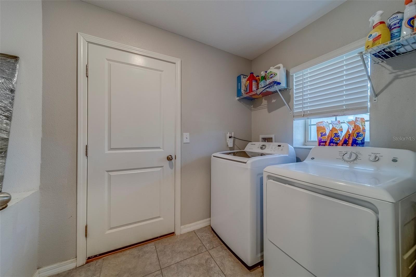 Image 34 of 61 For 10222 Cool Waterlily Avenue