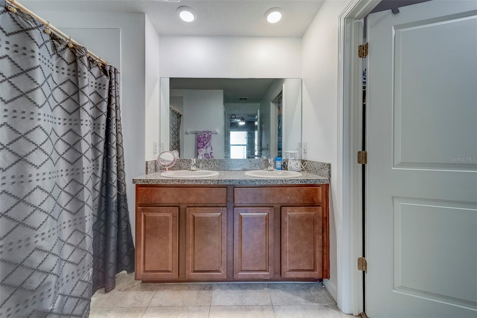 Image 5 of 61 For 10222 Cool Waterlily Avenue