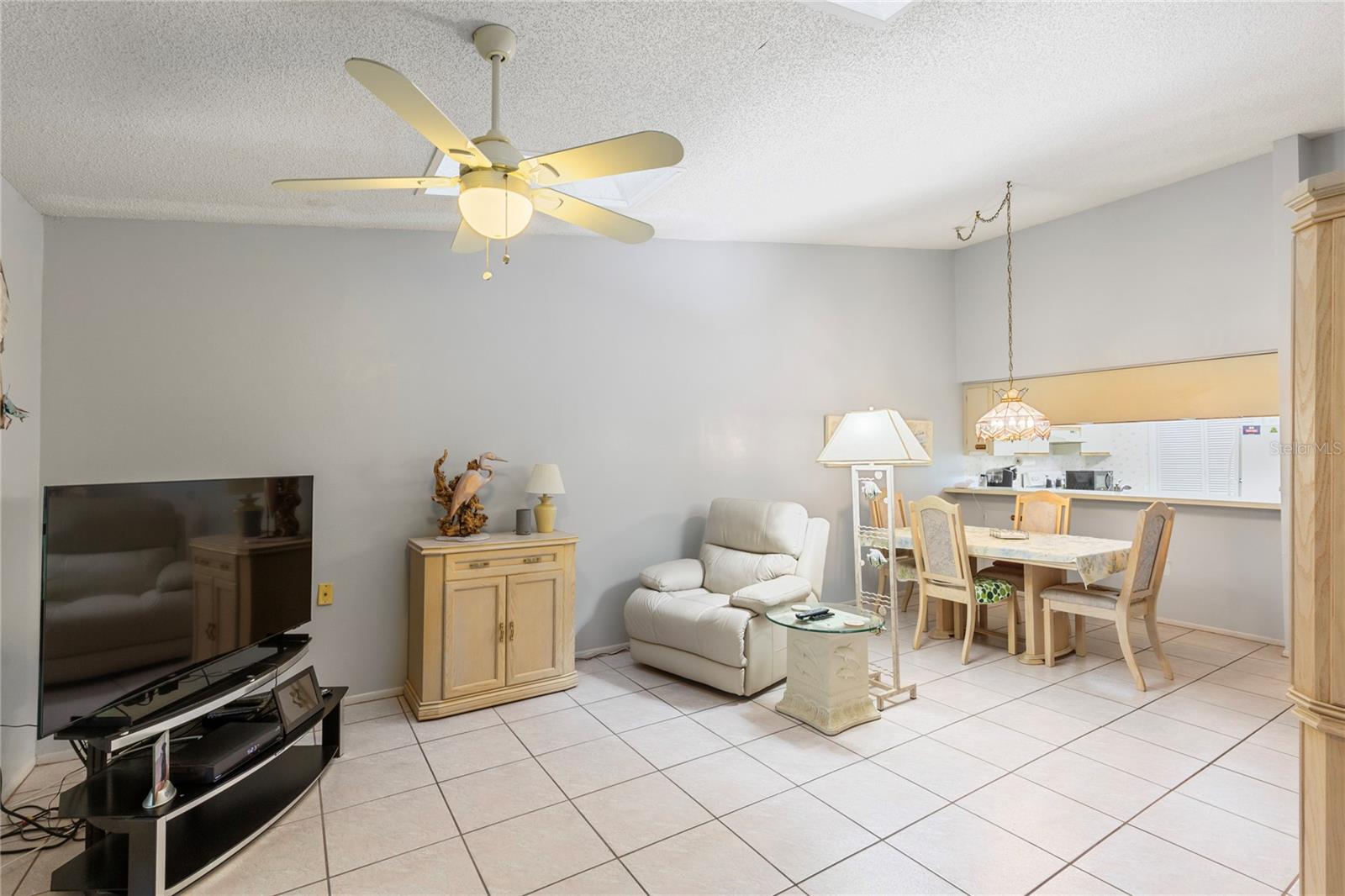 Image 15 of 44 For 2603 Oak Circle 2603