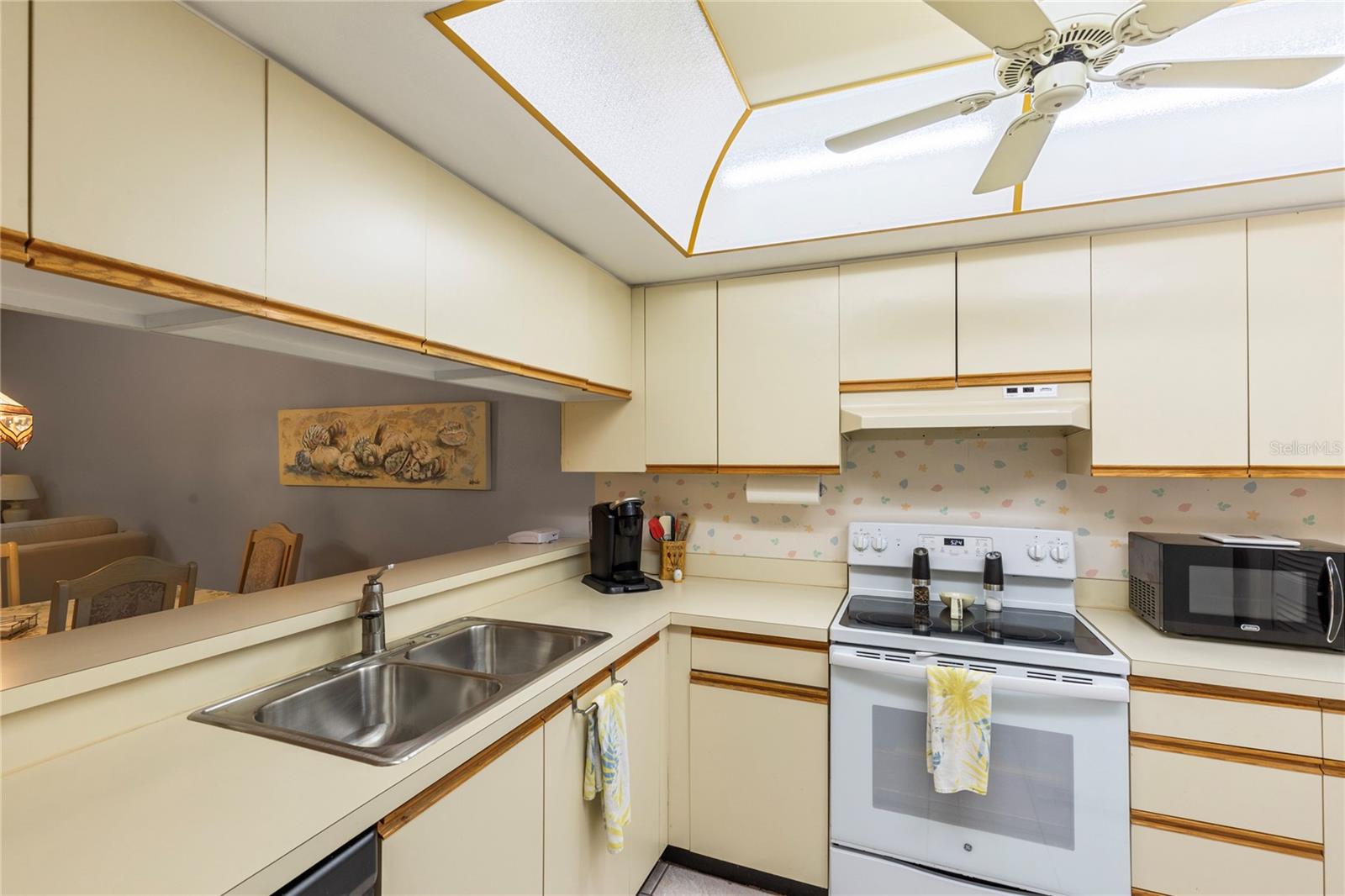 Image 21 of 44 For 2603 Oak Circle 2603