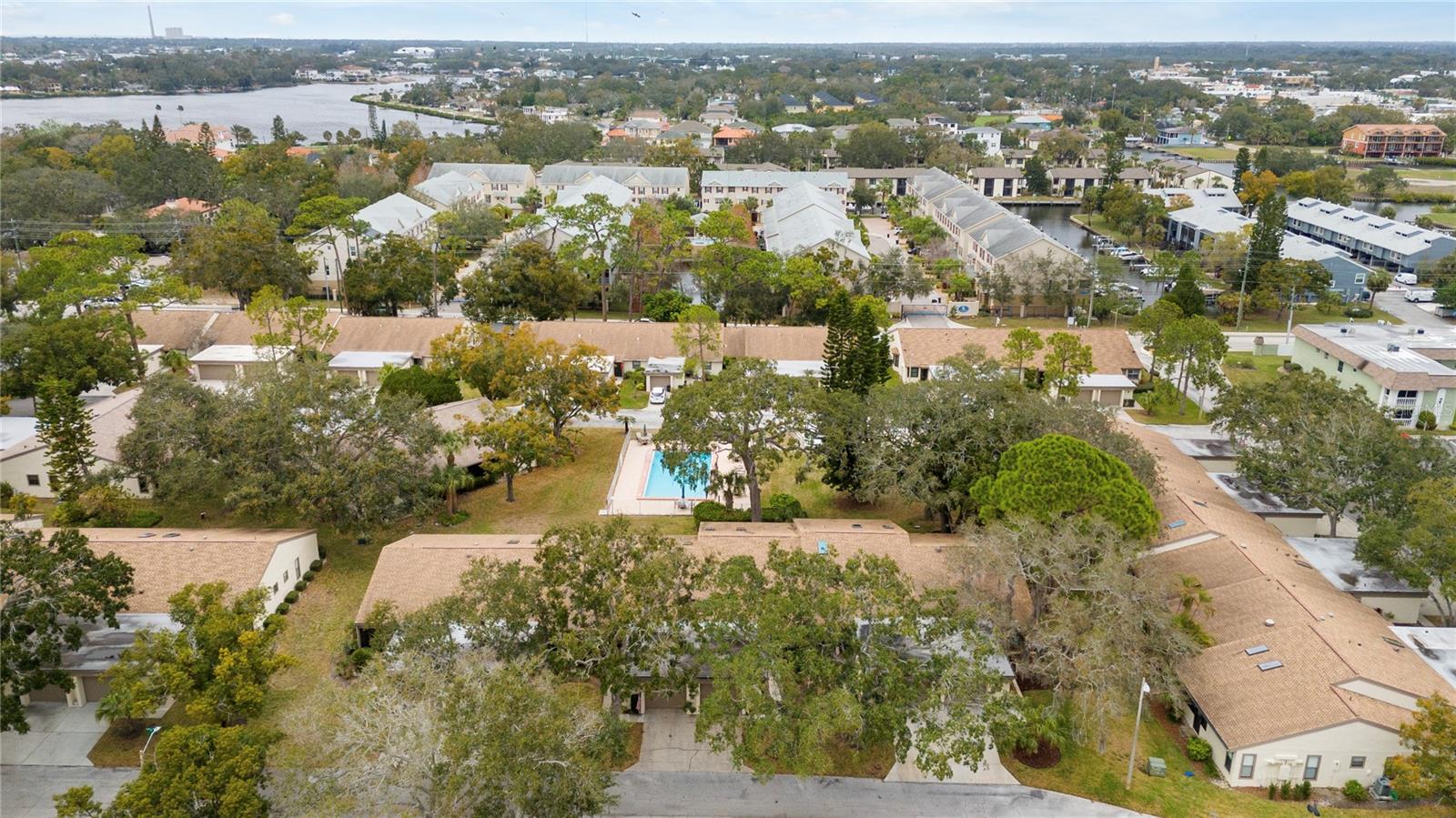 Image 41 of 44 For 2603 Oak Circle 2603