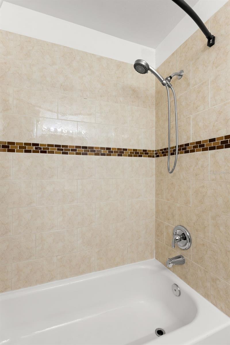 Image 23 of 36 For 3001 58th Avenue S 606