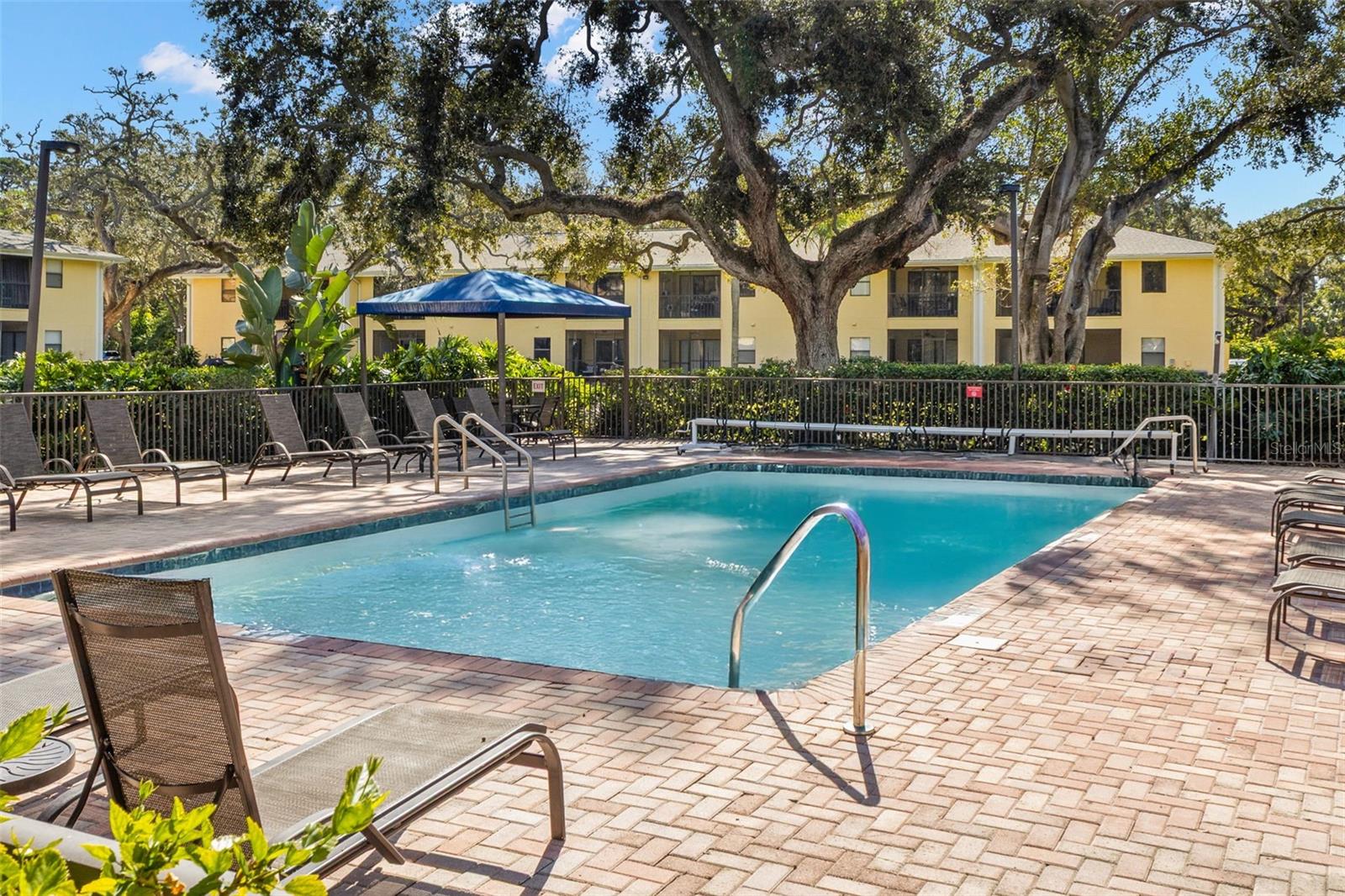 Image 32 of 36 For 3001 58th Avenue S 606