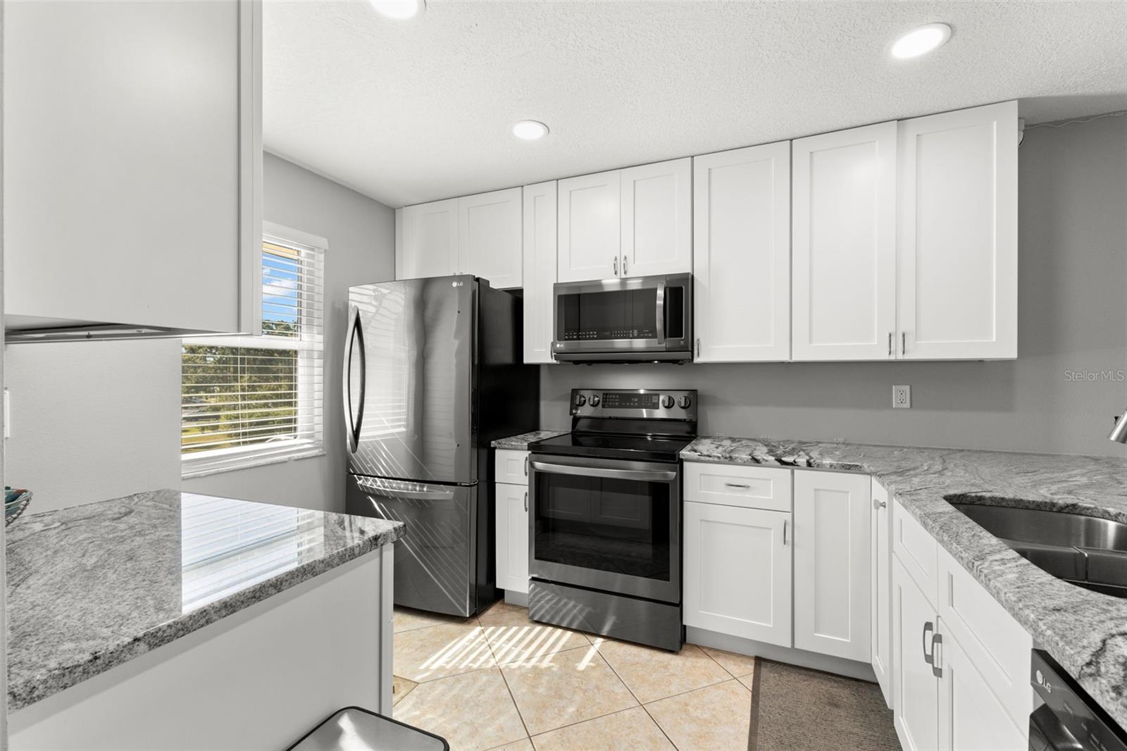 Image 5 of 36 For 3001 58th Avenue S 606