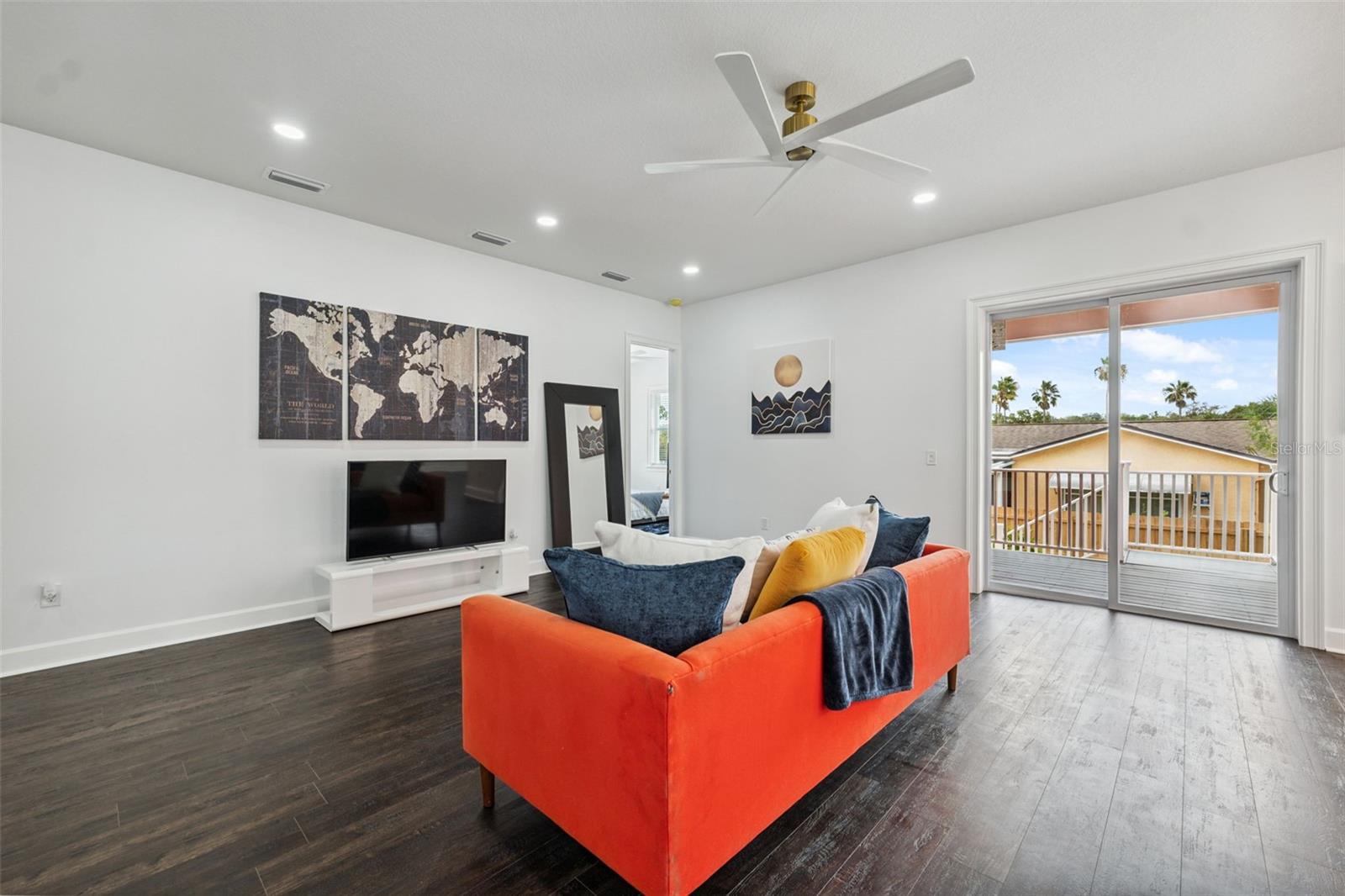 Image 19 of 65 For 8605 Inwood Drive