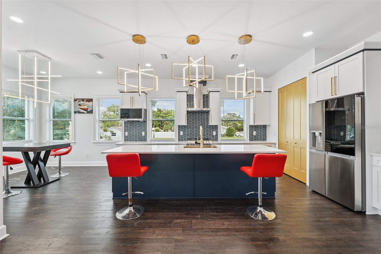 Image 6 of 65 For 8605 Inwood Drive