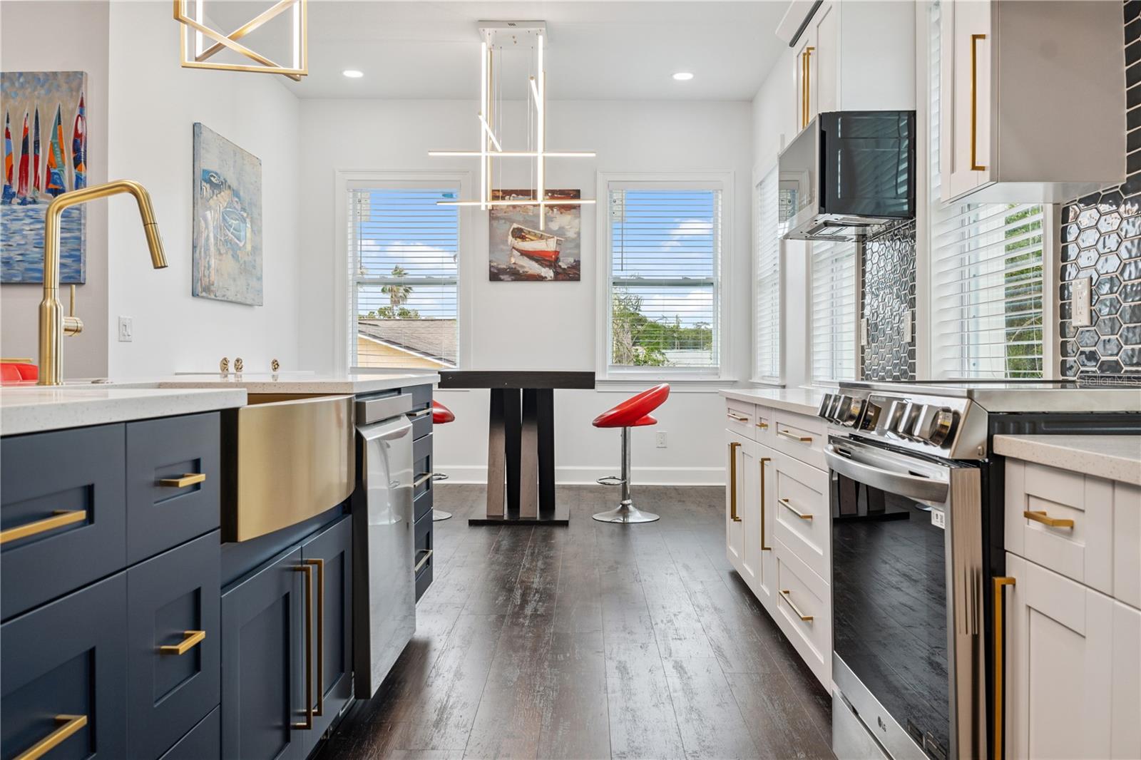 Image 9 of 65 For 8605 Inwood Drive